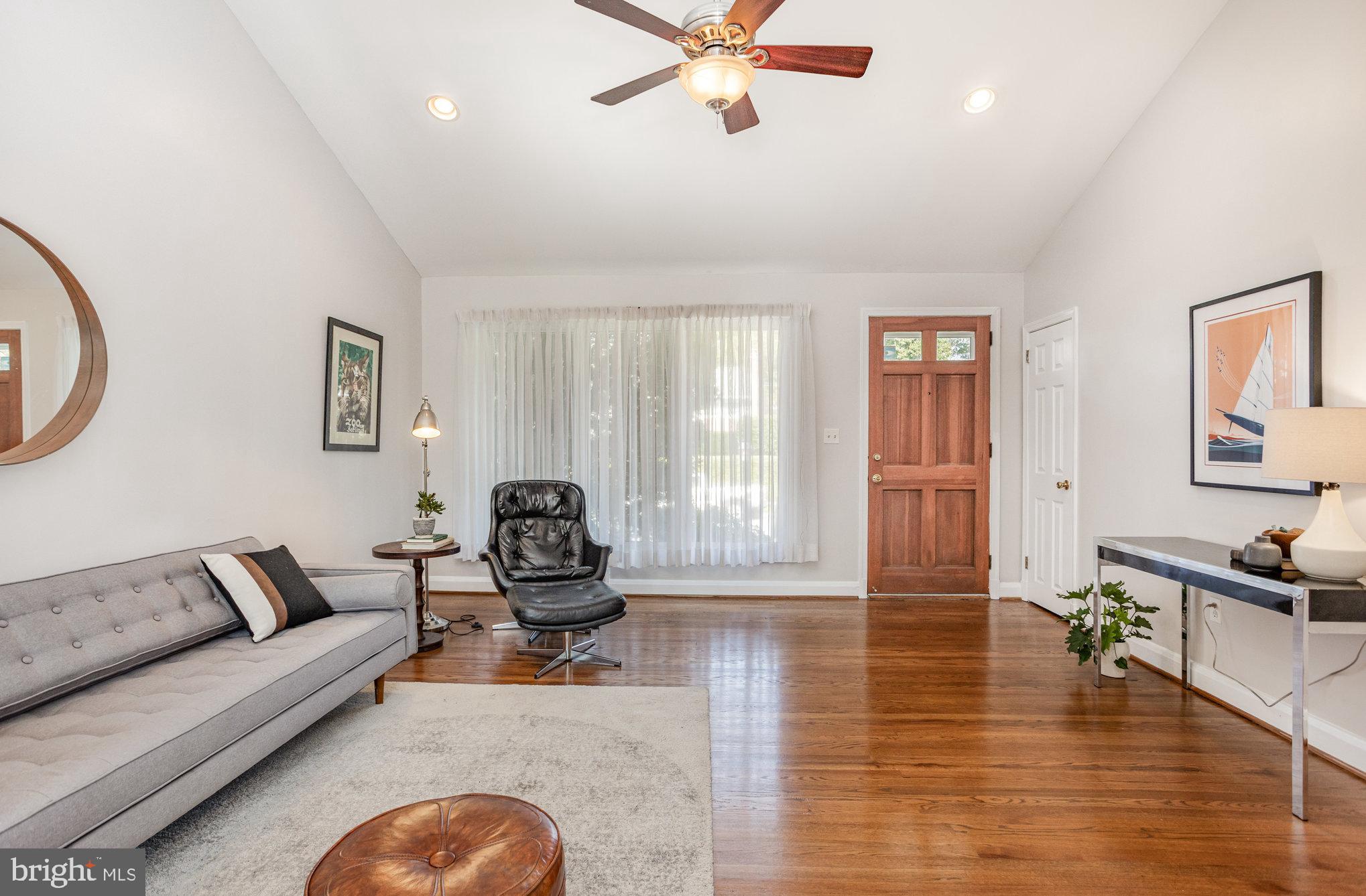 1206 MALBAY DRIVE