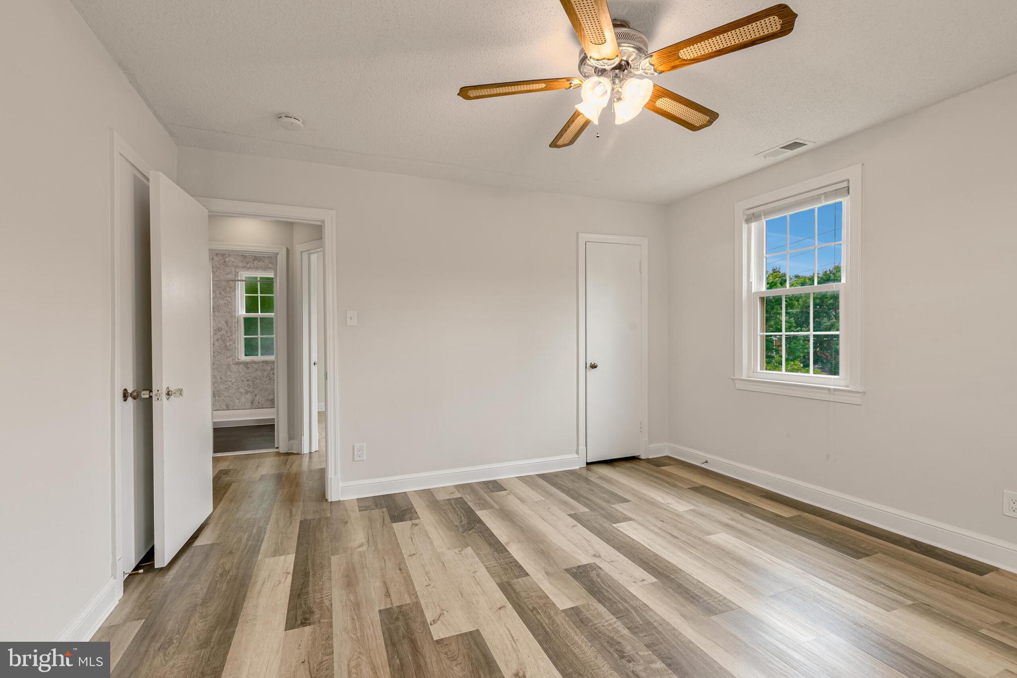 CAMBRIDGE COURTS - Residential