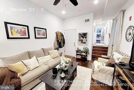 1621 BROWN STREET 3