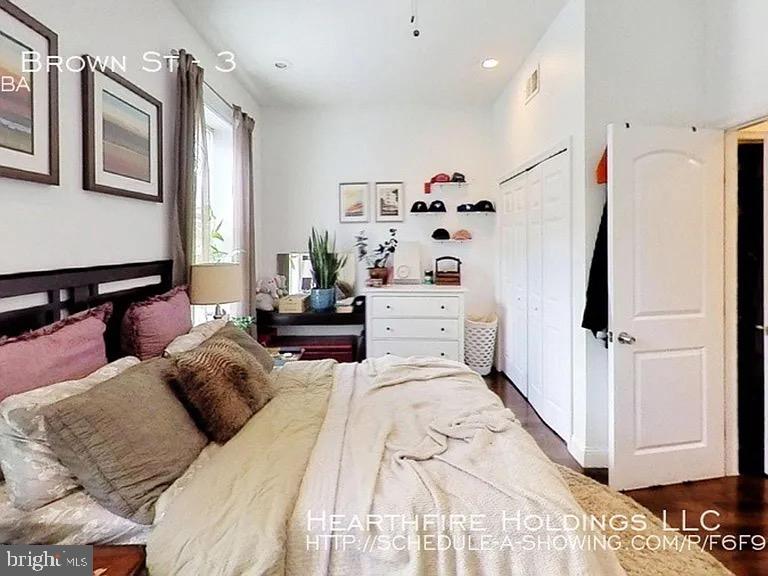 1621 BROWN STREET 3