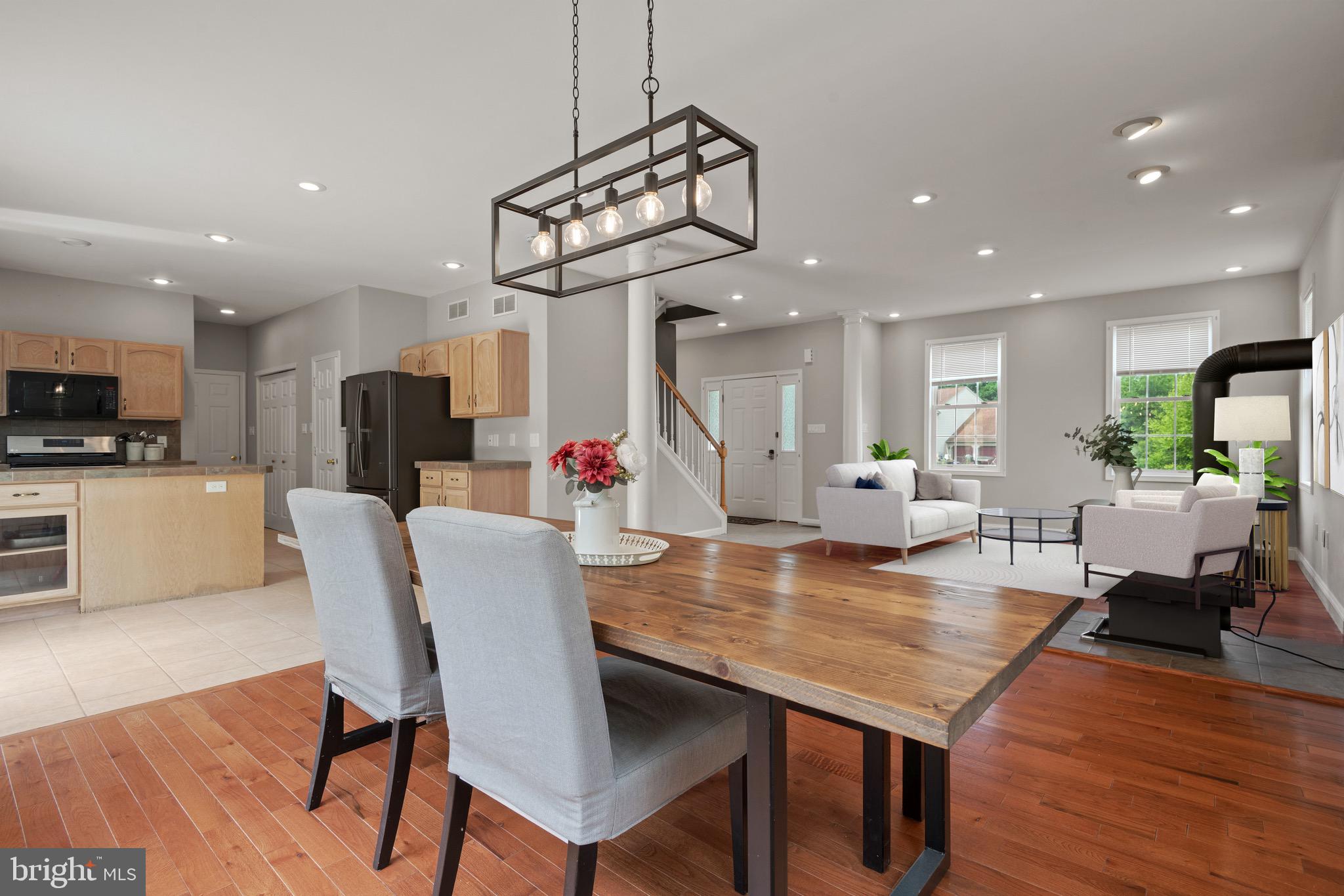 PLEASANT MEADOWS - Residential