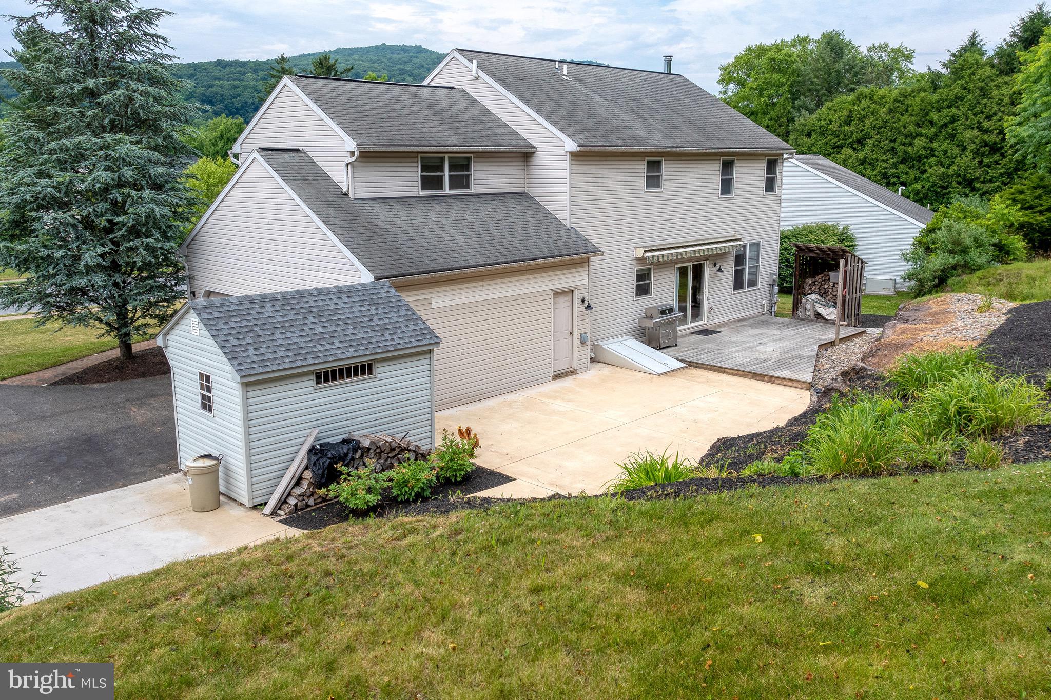 PLEASANT MEADOWS - Residential