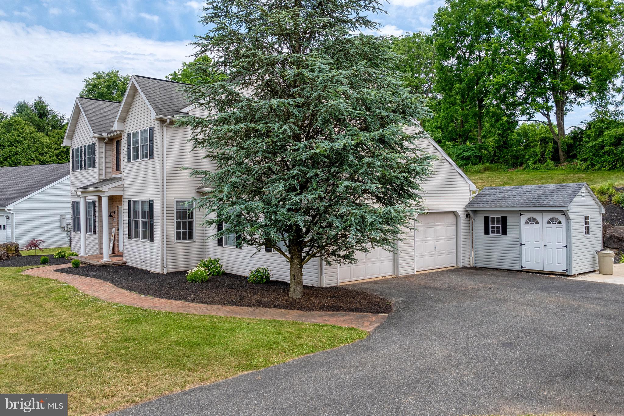 PLEASANT MEADOWS - Residential