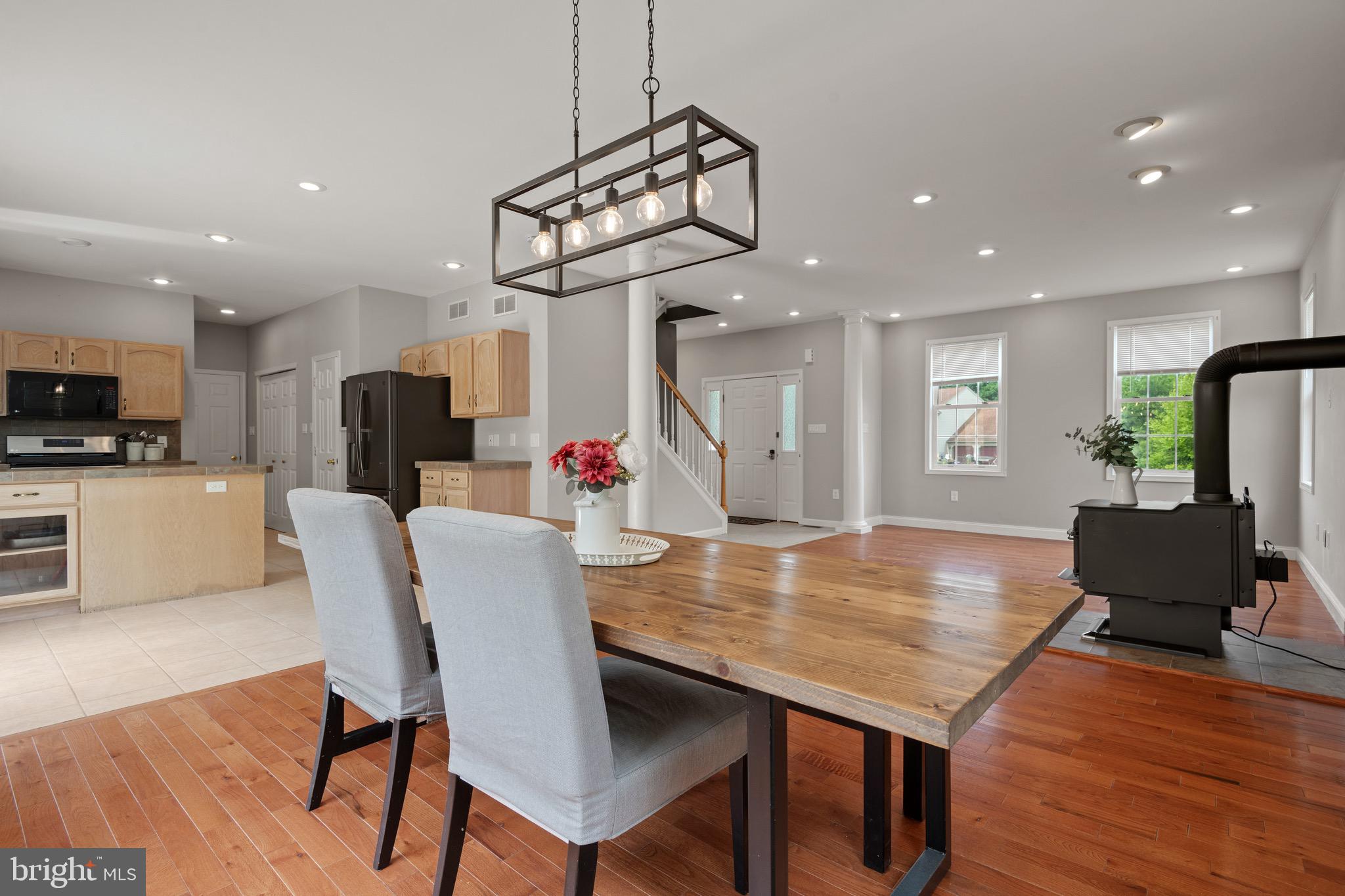 PLEASANT MEADOWS - Residential