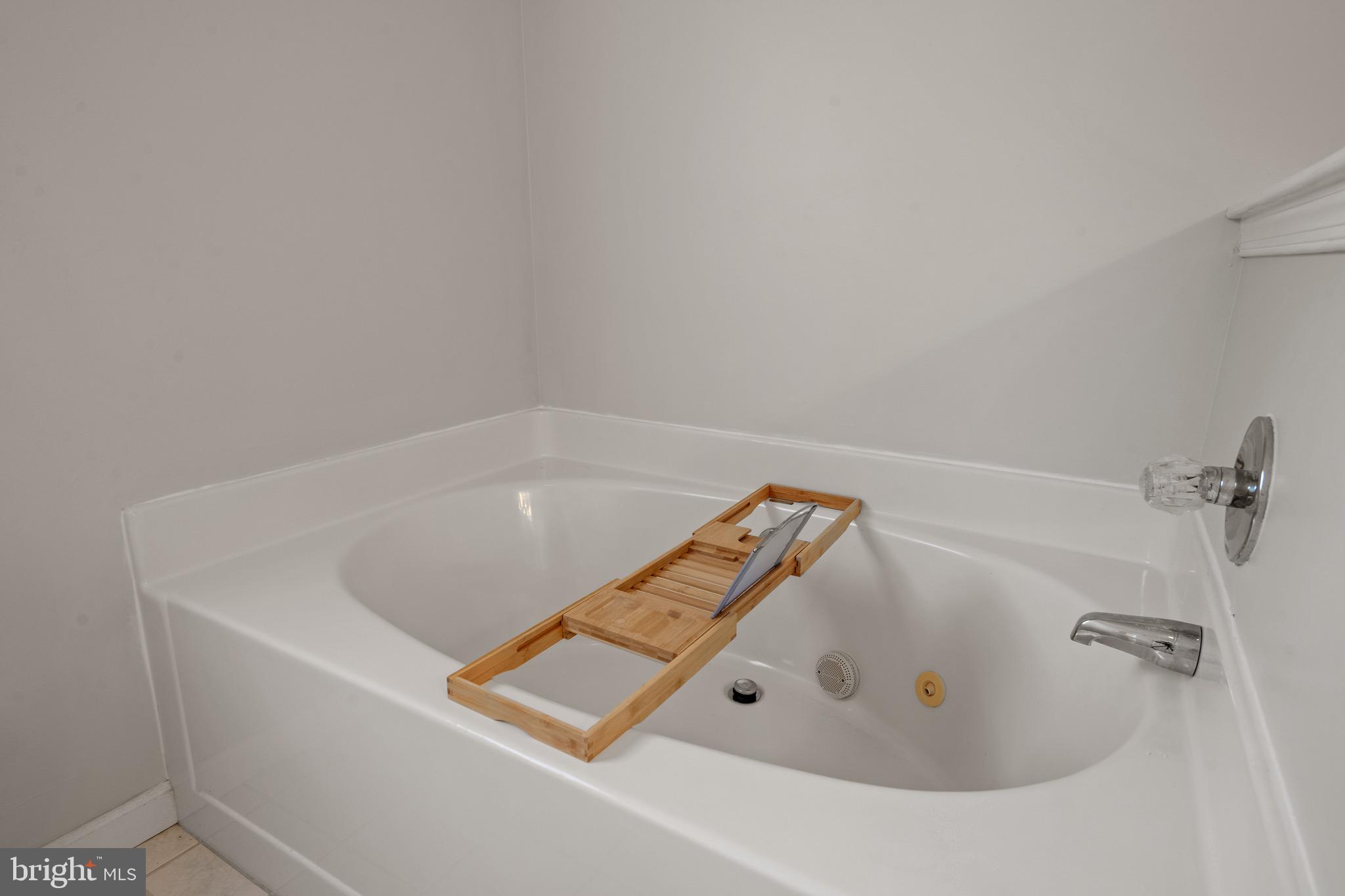 PLEASANT MEADOWS - Residential