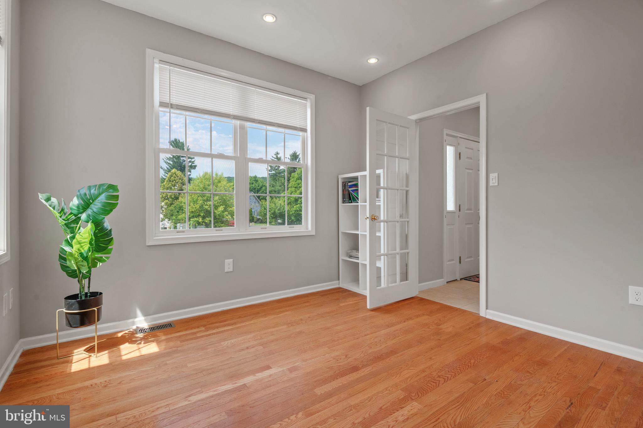 PLEASANT MEADOWS - Residential