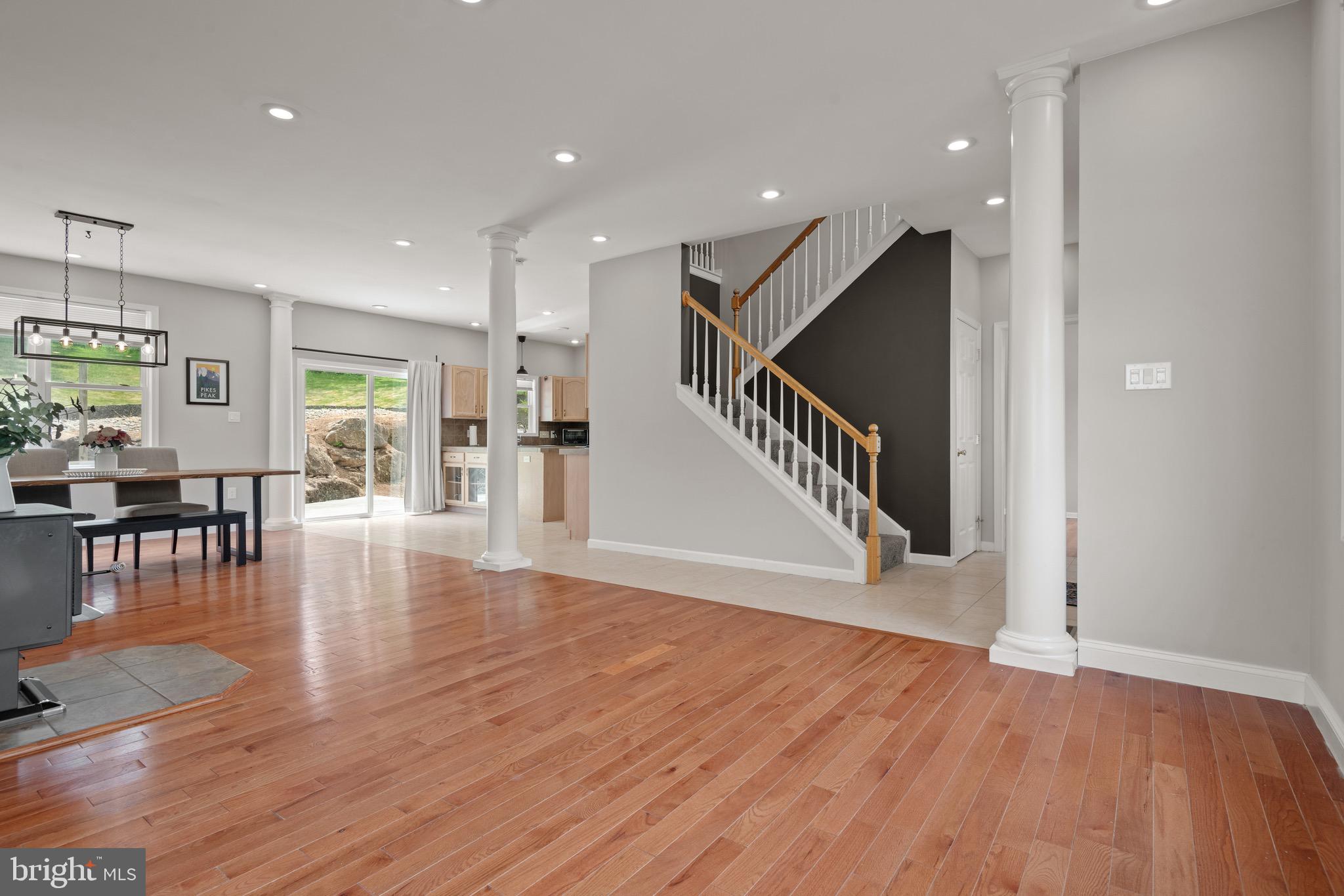 PLEASANT MEADOWS - Residential