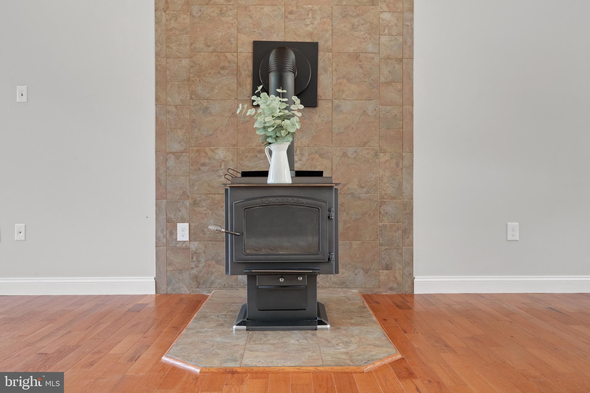 PLEASANT MEADOWS - Residential