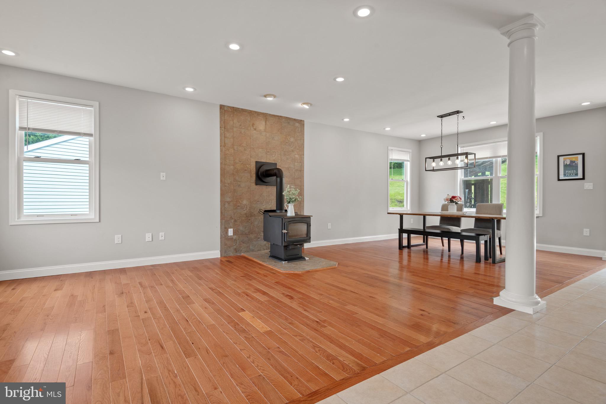 PLEASANT MEADOWS - Residential