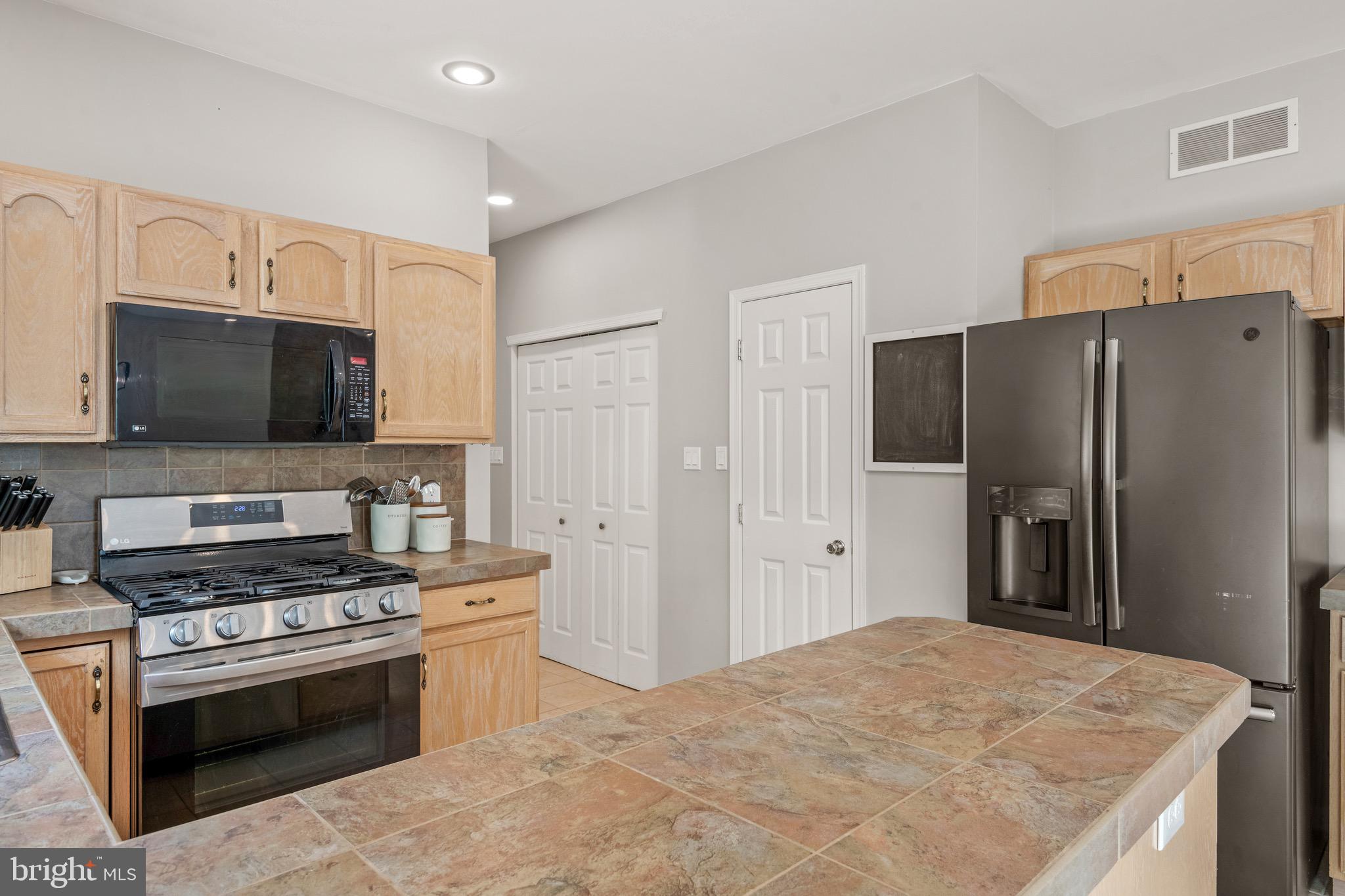 PLEASANT MEADOWS - Residential