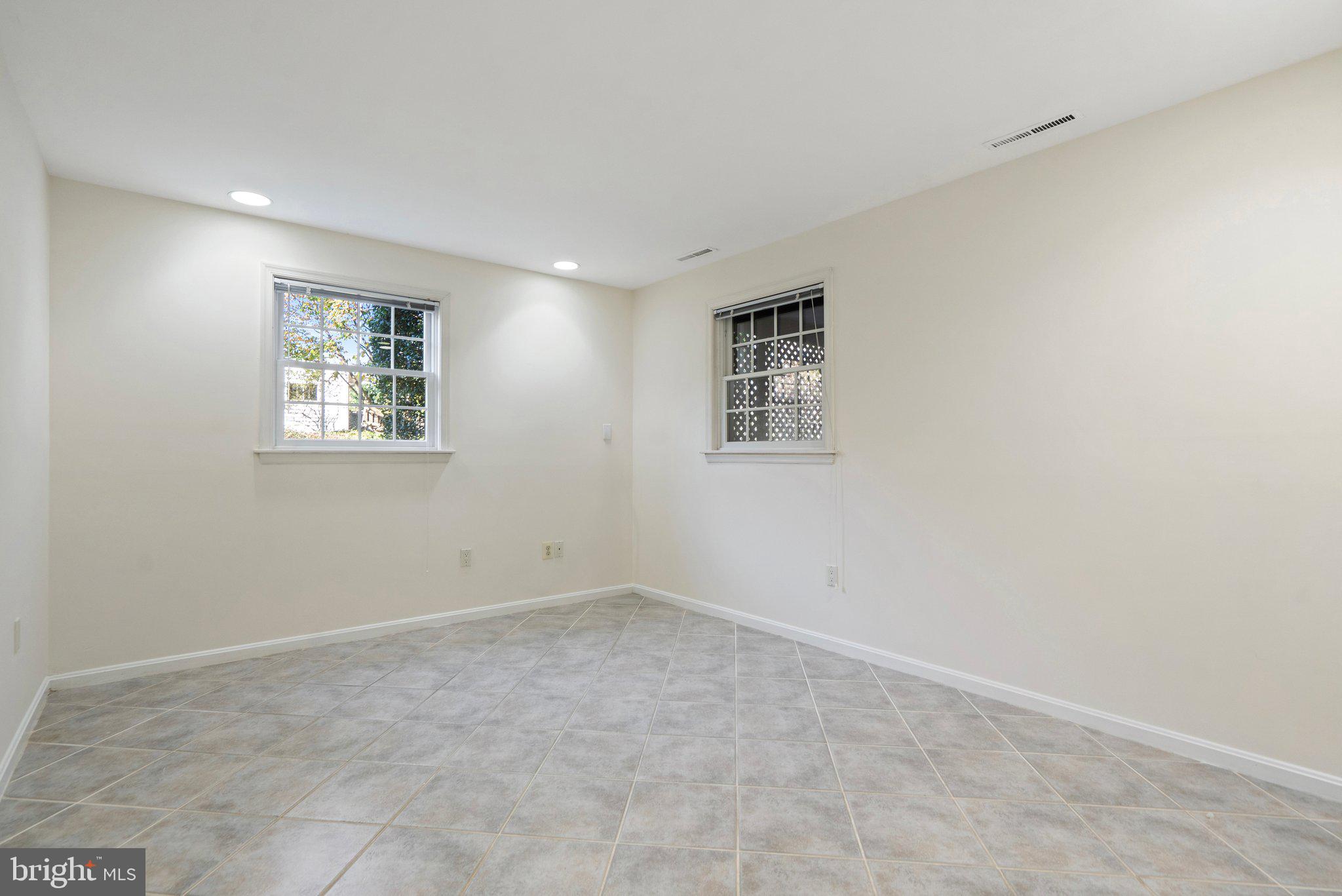 GLYNHILL - Residential