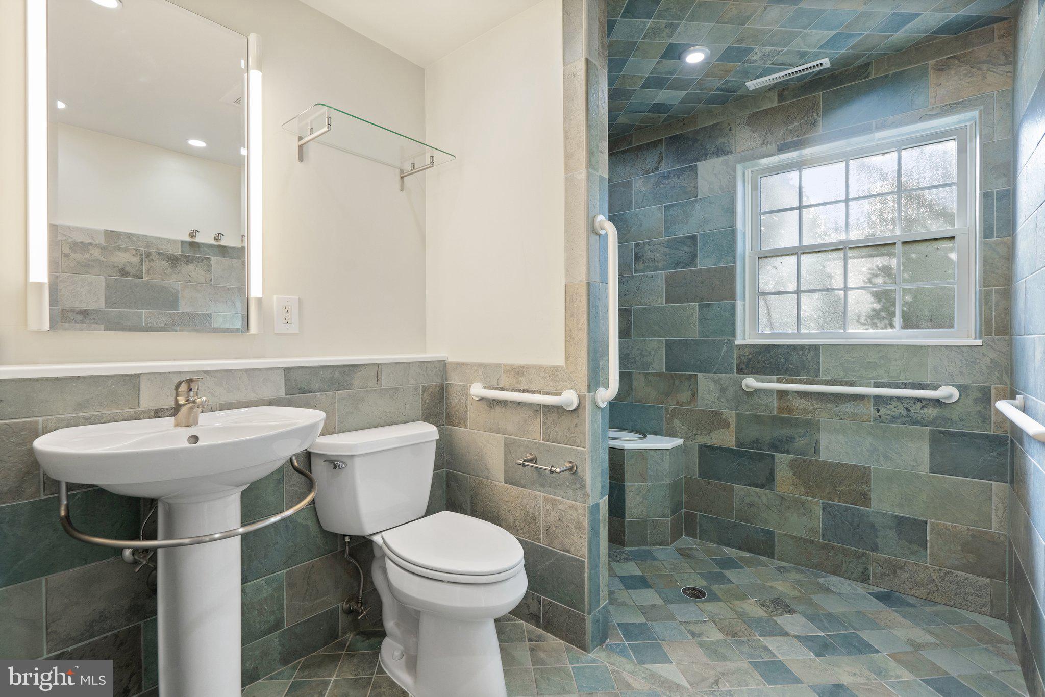 GLYNHILL - Residential