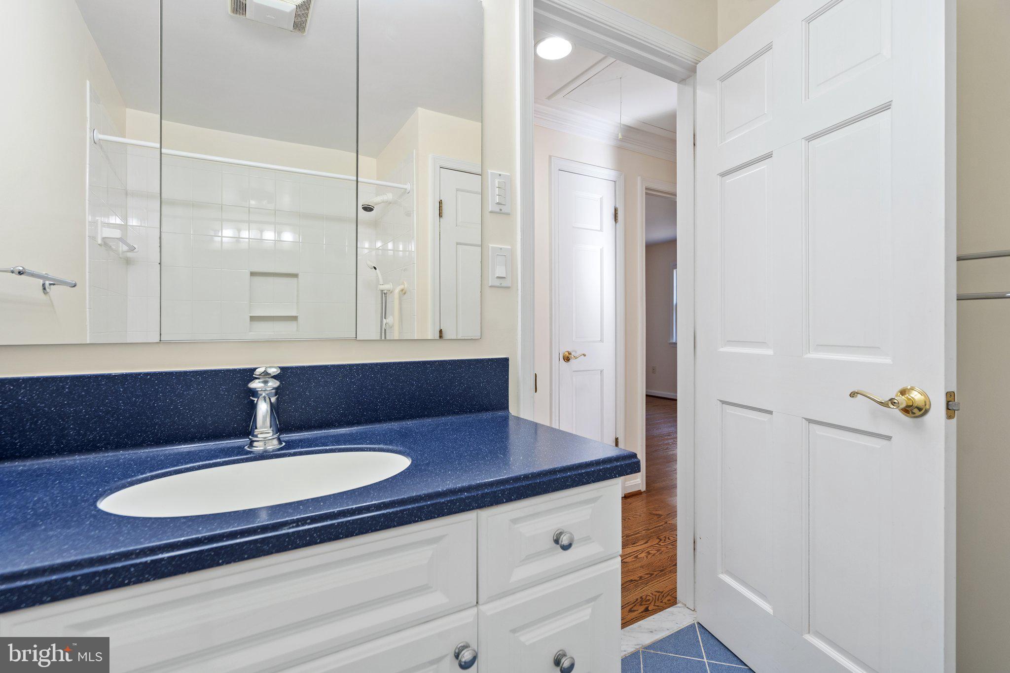 GLYNHILL - Residential