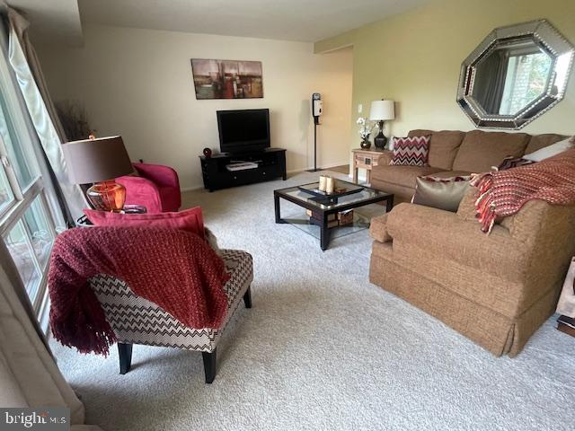 ELKRIDGE ESTATES - Residential Lease