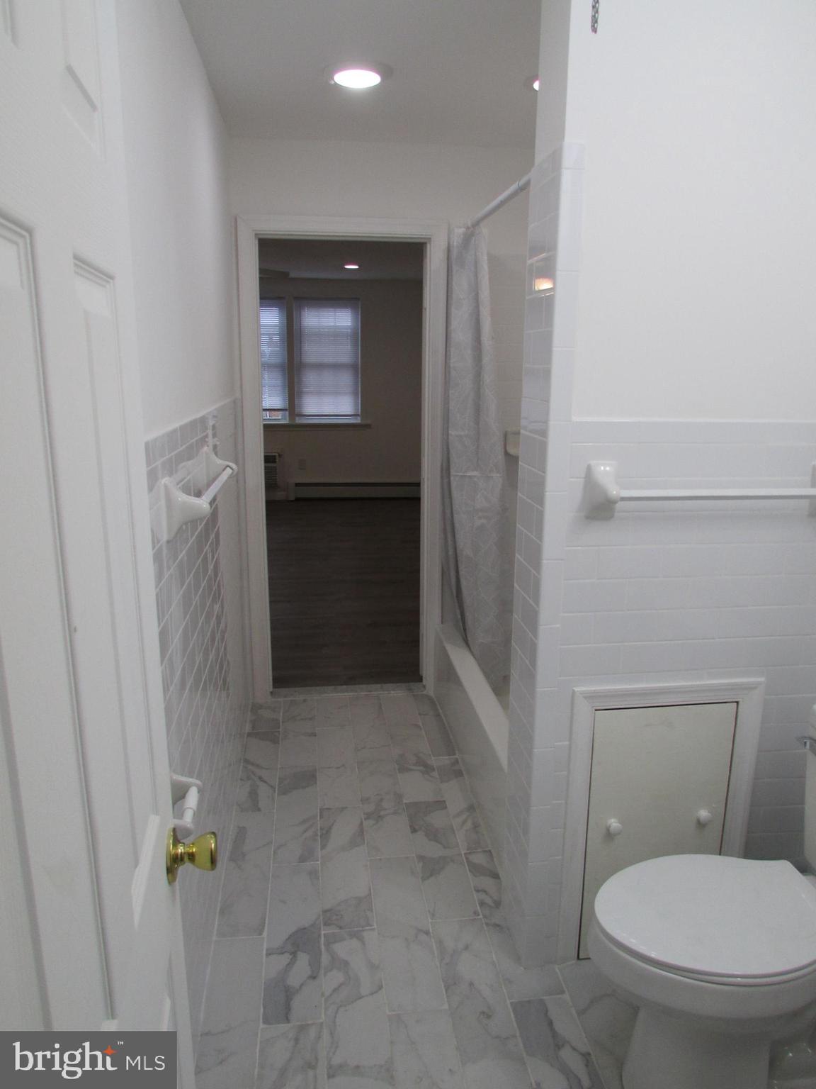 HOLMESBURG - Residential Income