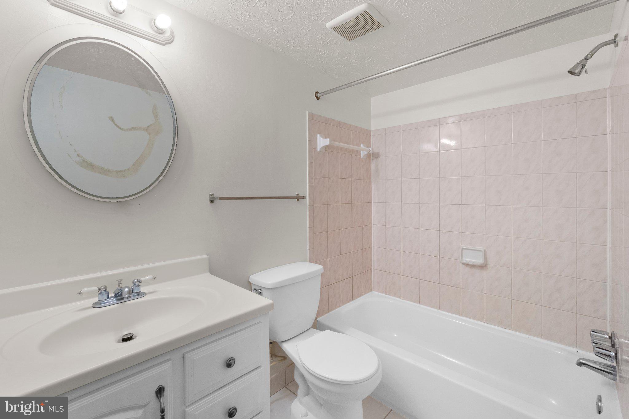 GREENBRIAR CONDO PHASE III - Residential