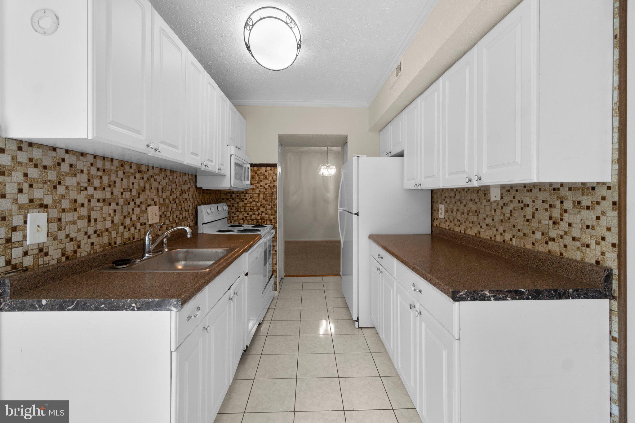 GREENBRIAR CONDO PHASE III - Residential