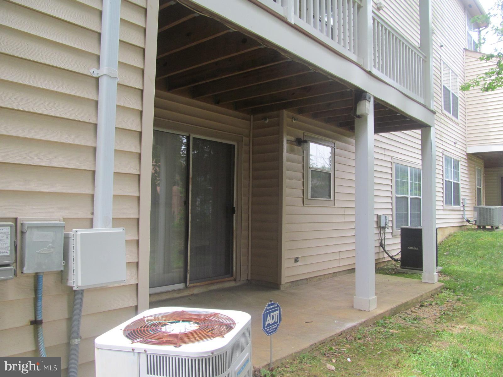 DEVON HILLS - Residential