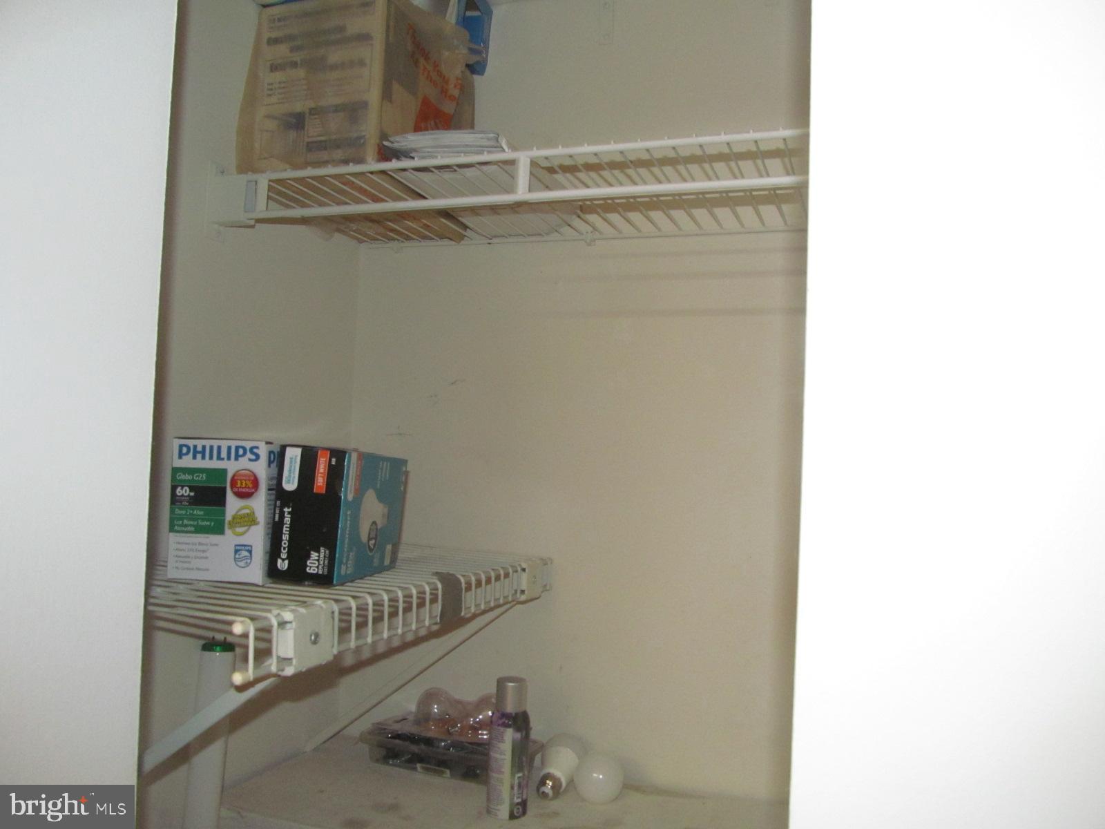 DEVON HILLS - Residential