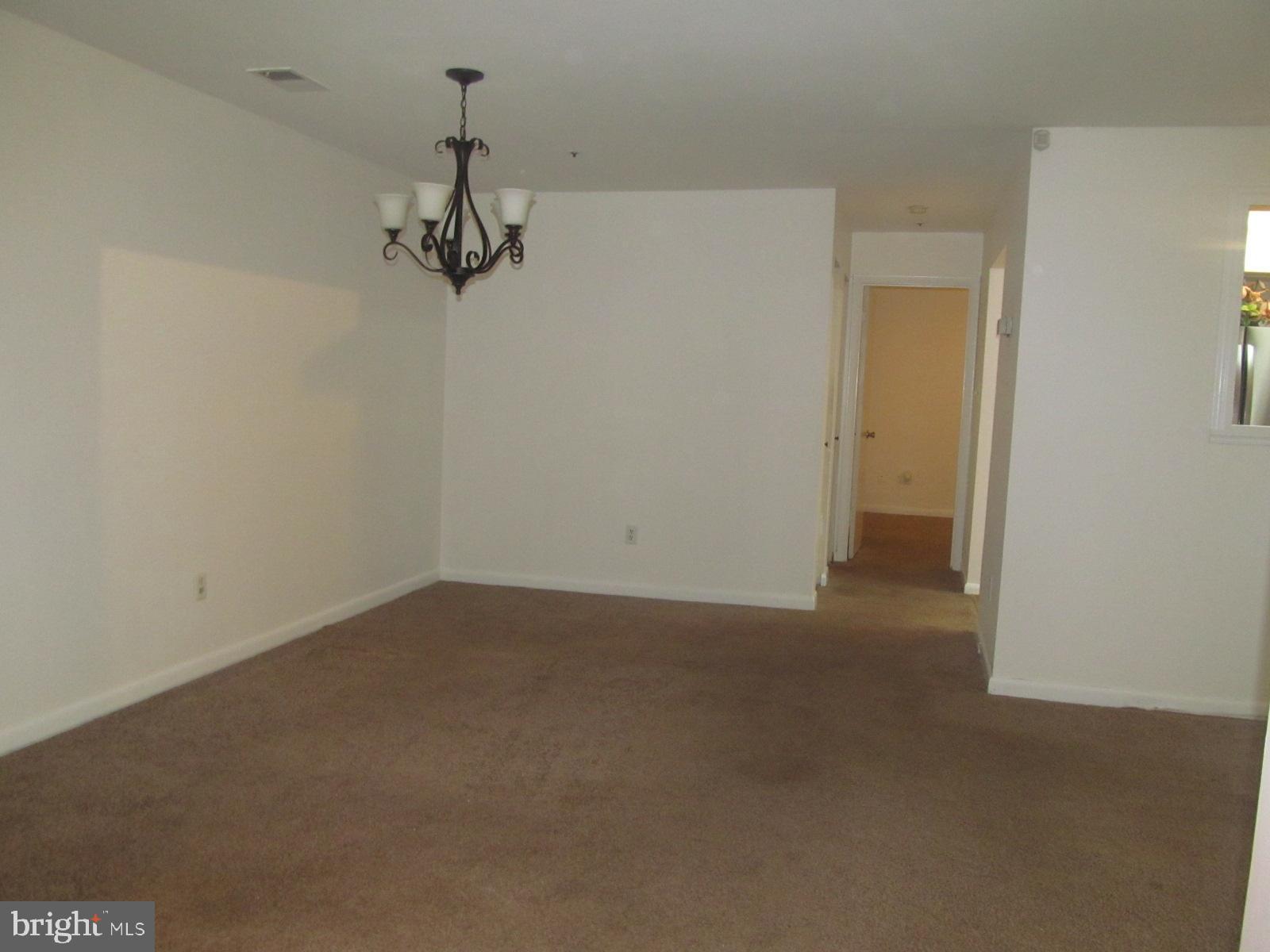 DEVON HILLS - Residential