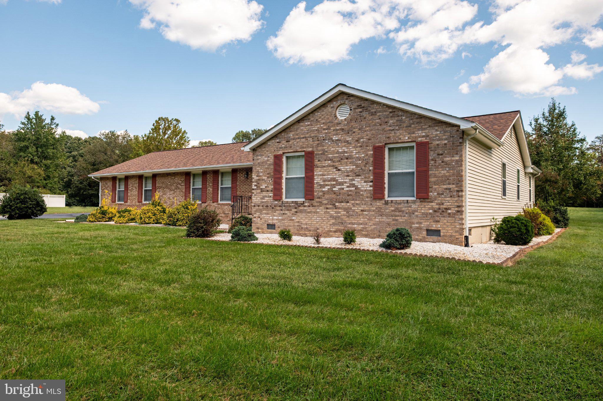 5498 HUCKLEBERRY DRIVE