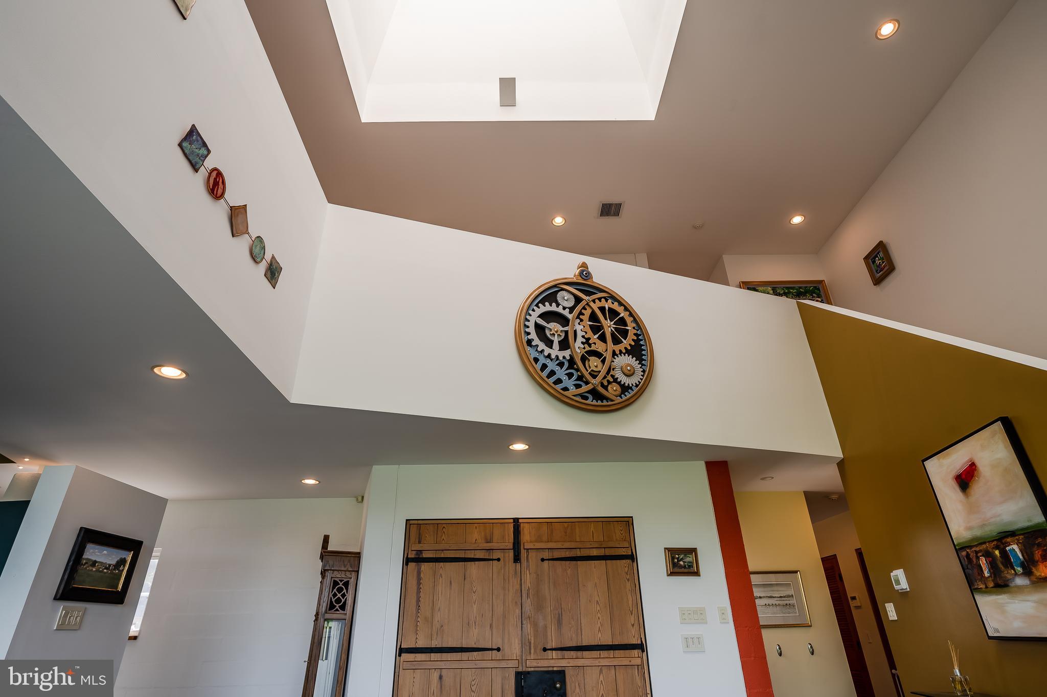 HUNTERS CHASE - Residential