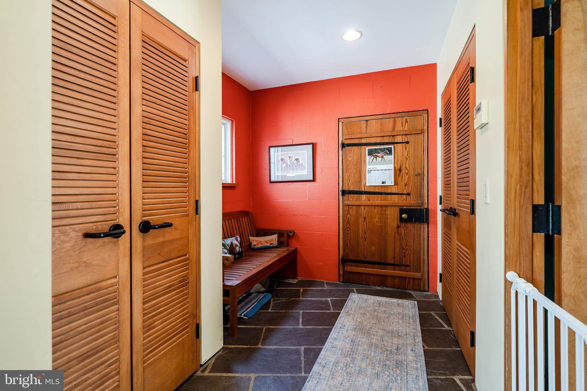 HUNTERS CHASE - Residential