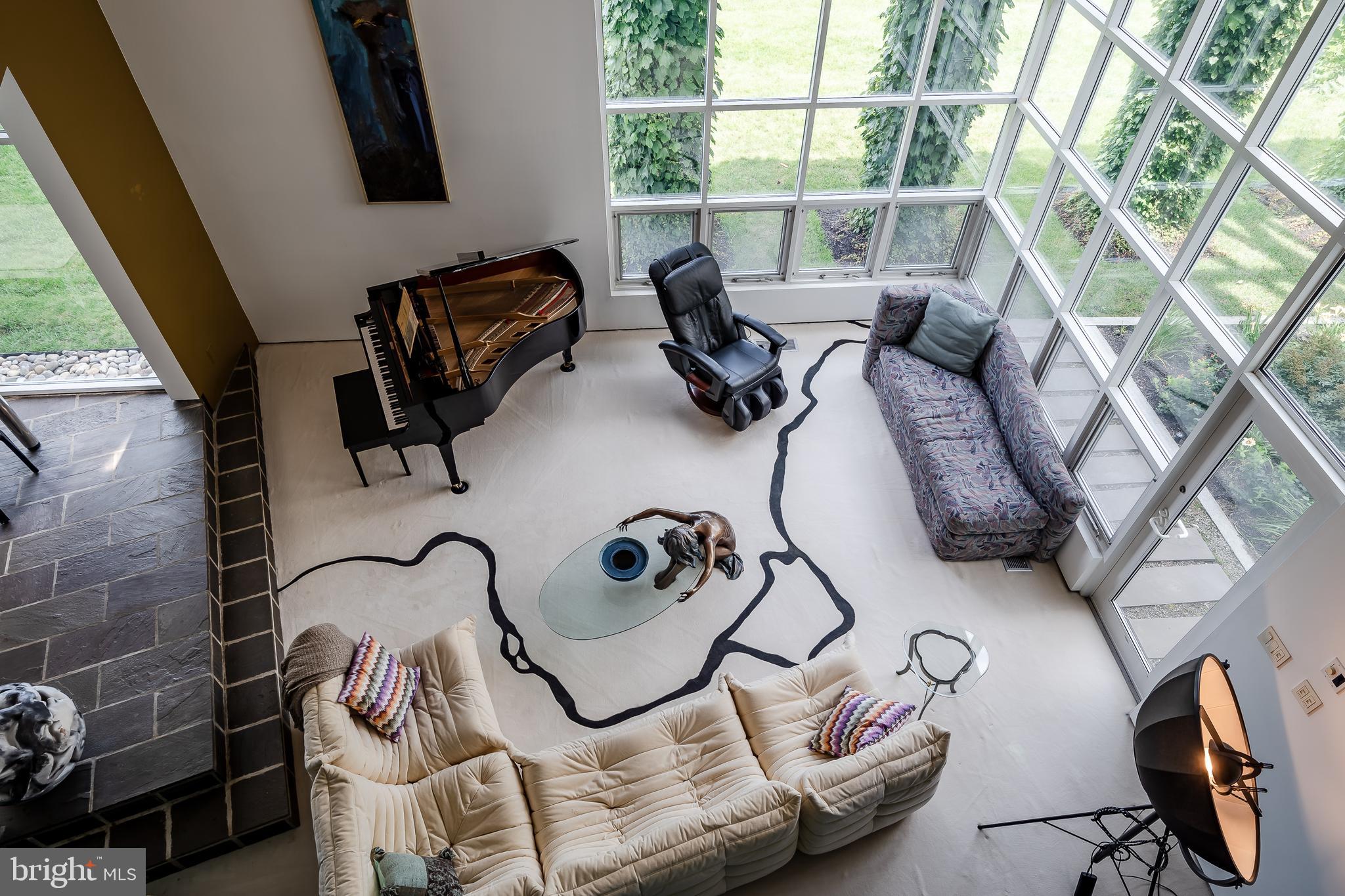 HUNTERS CHASE - Residential