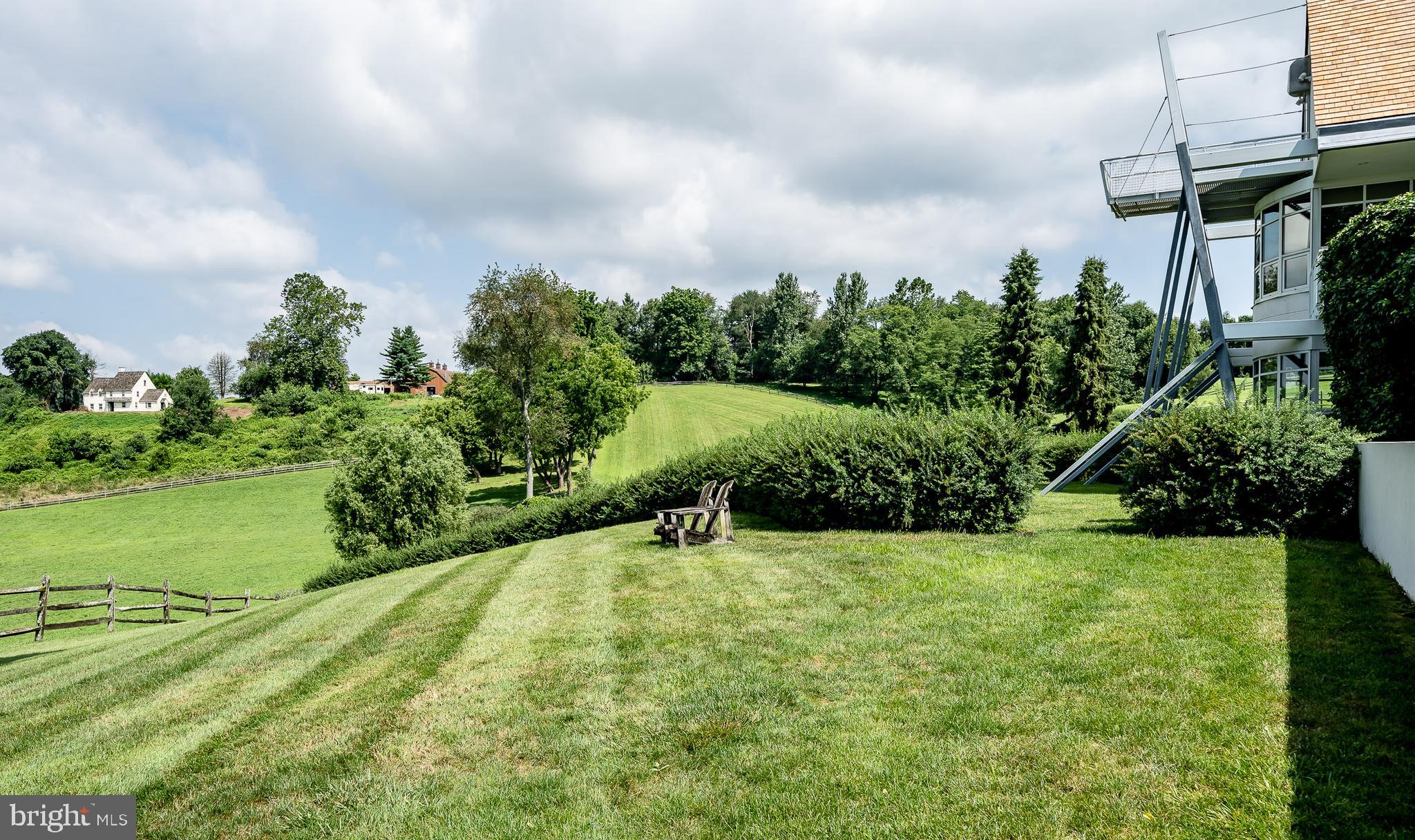 HUNTERS CHASE - Residential