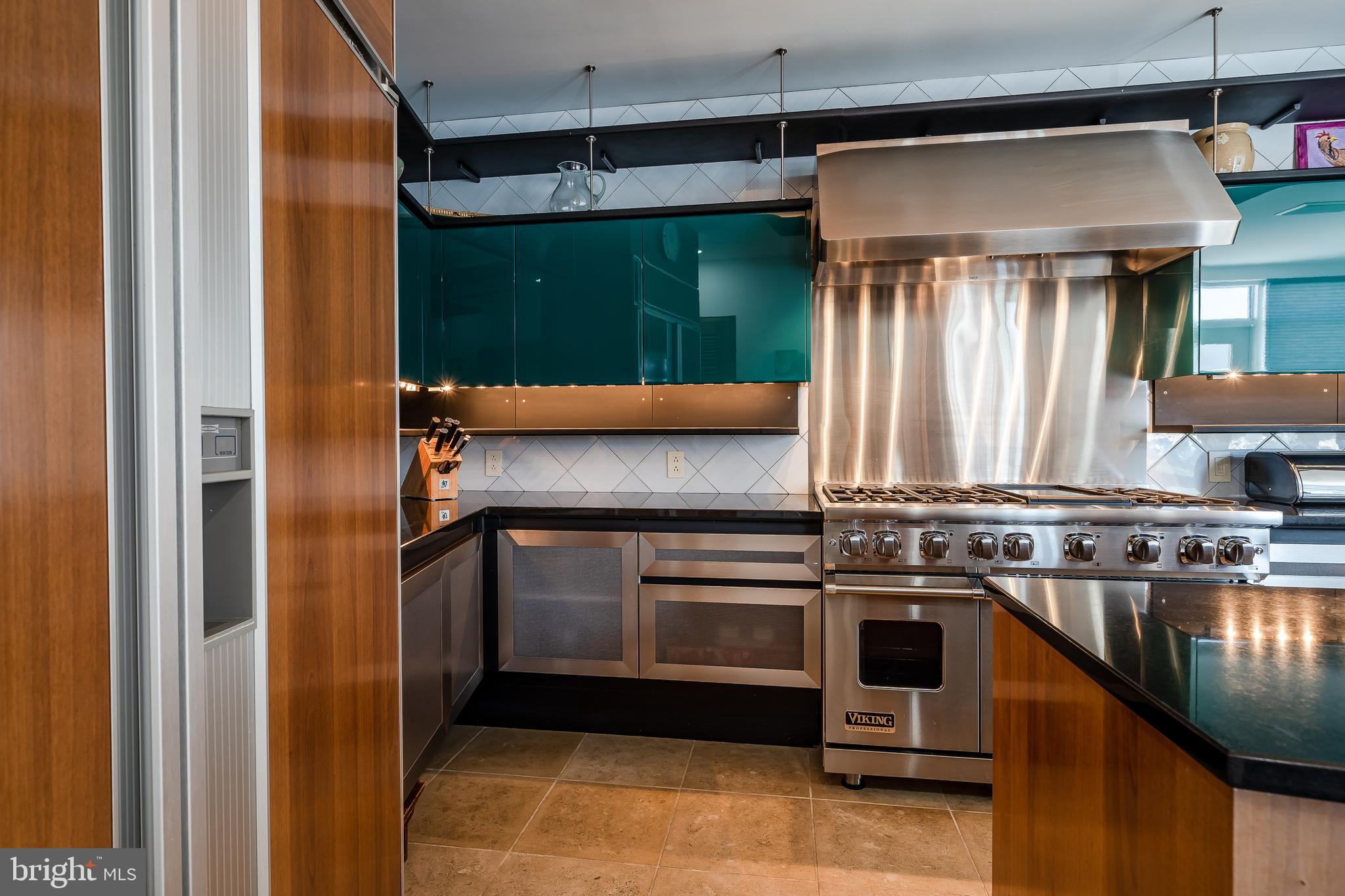 HUNTERS CHASE - Residential