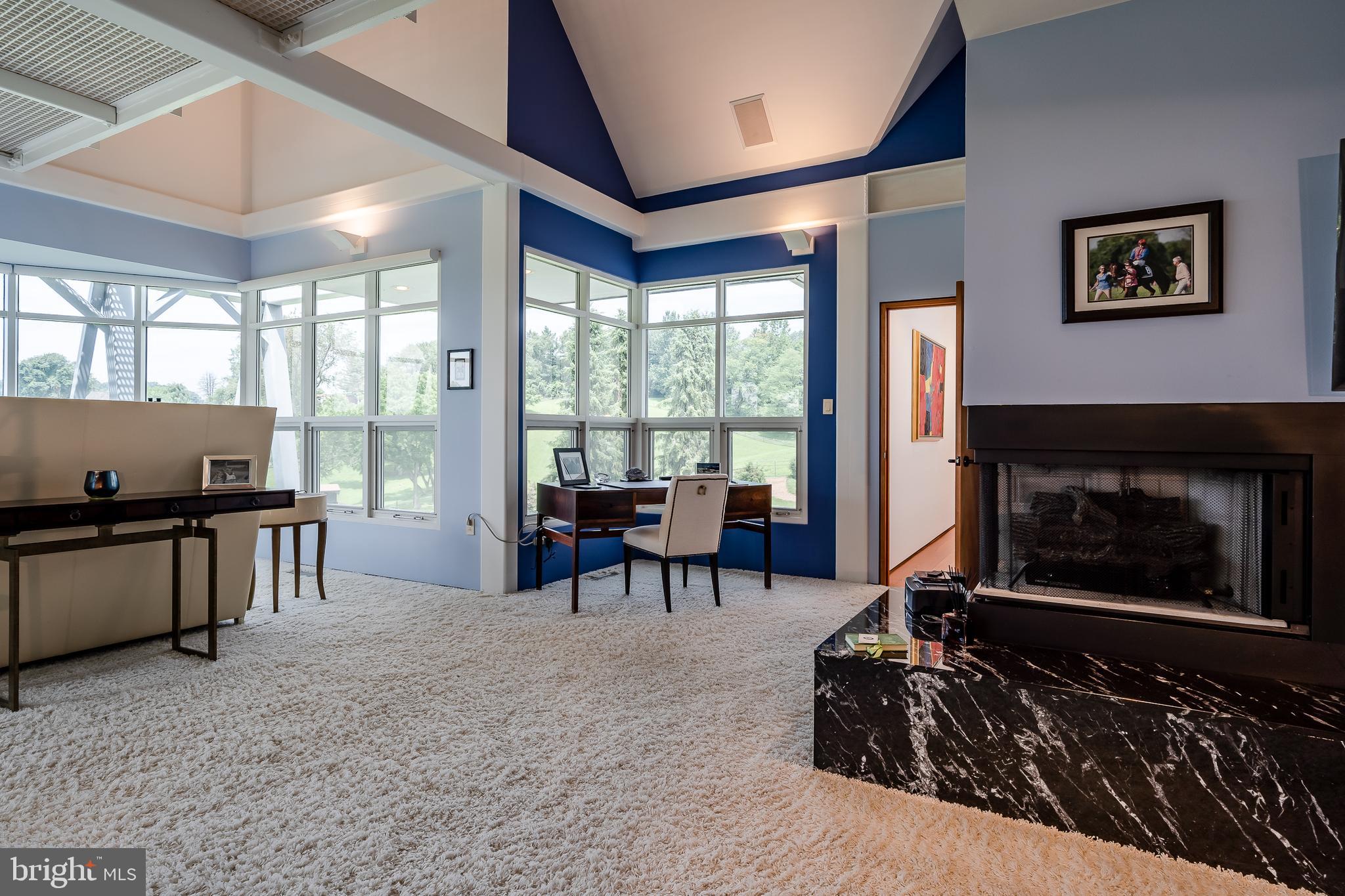 HUNTERS CHASE - Residential