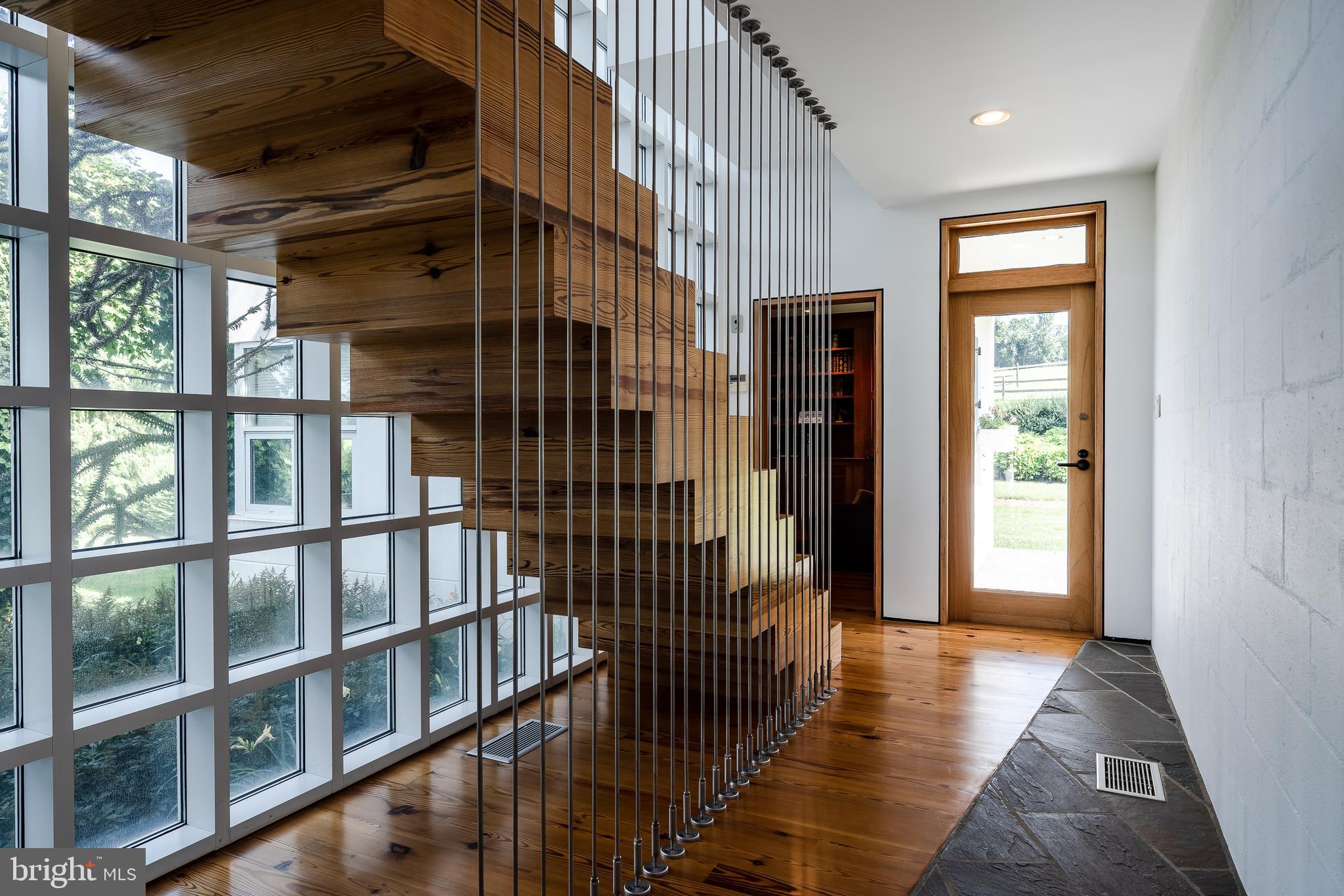 HUNTERS CHASE - Residential