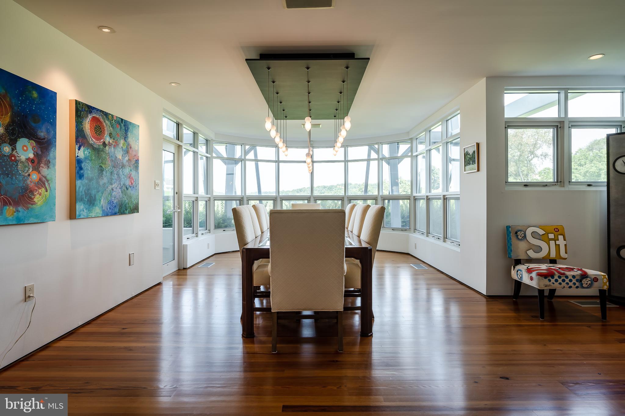 HUNTERS CHASE - Residential