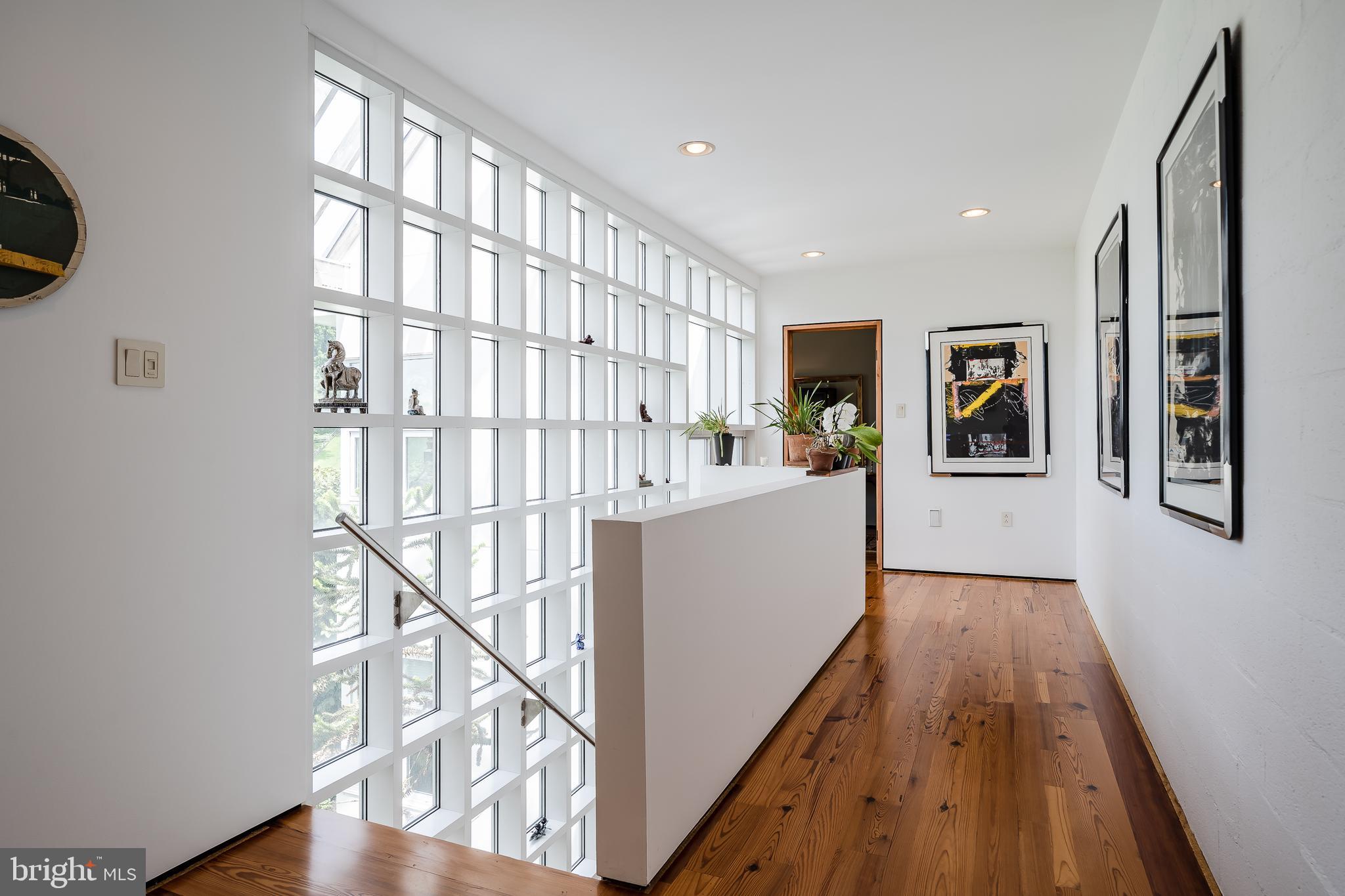 HUNTERS CHASE - Residential