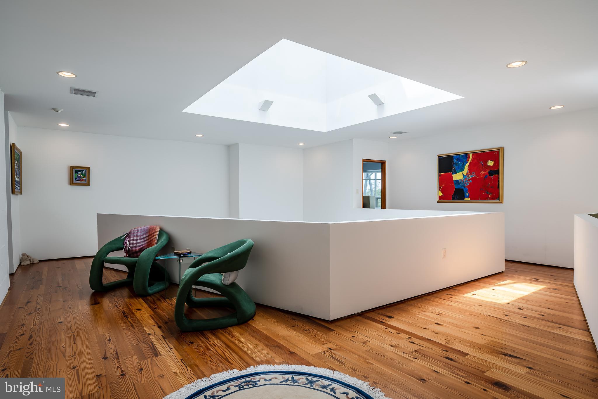 HUNTERS CHASE - Residential