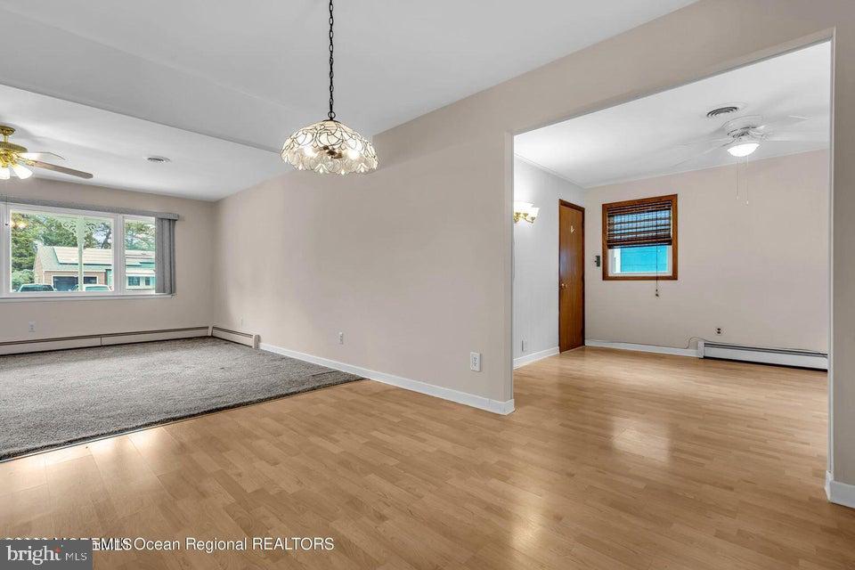 SILVER RIDGE PARK - SILVER RIDGE PARK WESTERLY - Residential