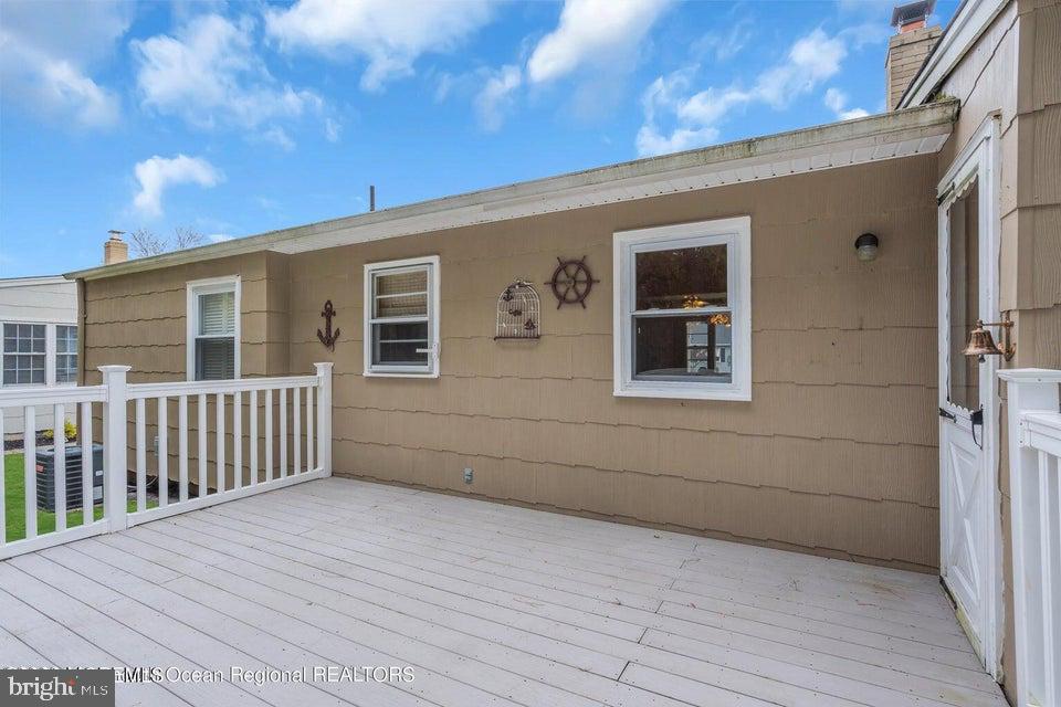 SILVER RIDGE PARK - SILVER RIDGE PARK WESTERLY - Residential