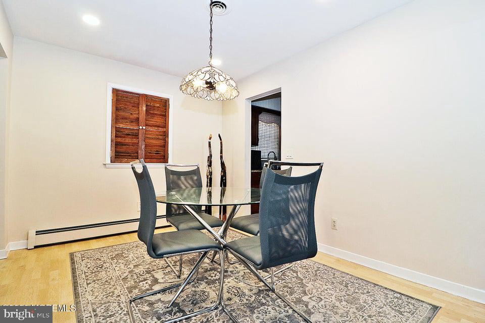 SILVER RIDGE PARK - SILVER RIDGE PARK WESTERLY - Residential