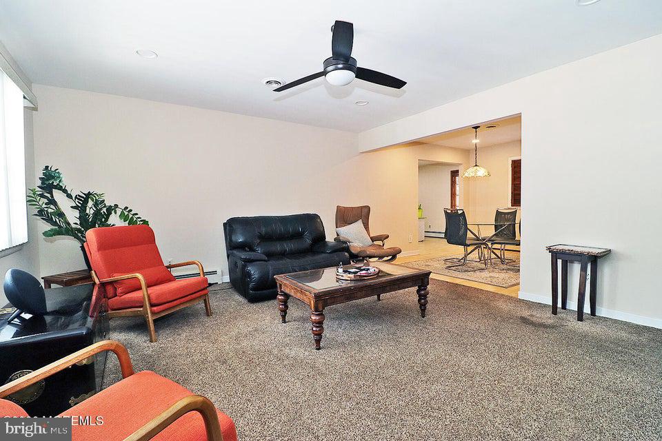 SILVER RIDGE PARK - SILVER RIDGE PARK WESTERLY - Residential