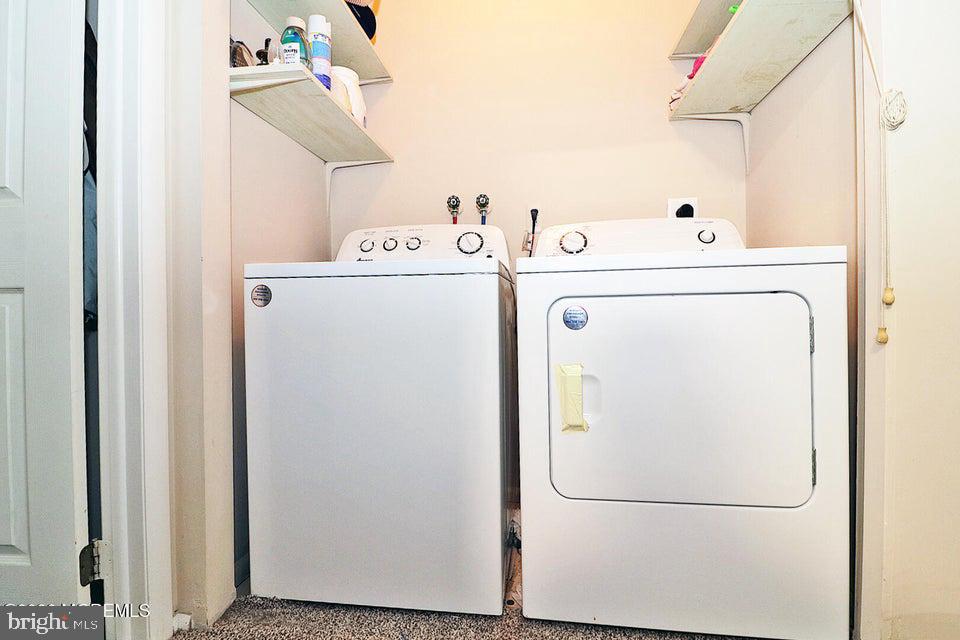 SILVER RIDGE PARK - SILVER RIDGE PARK WESTERLY - Residential