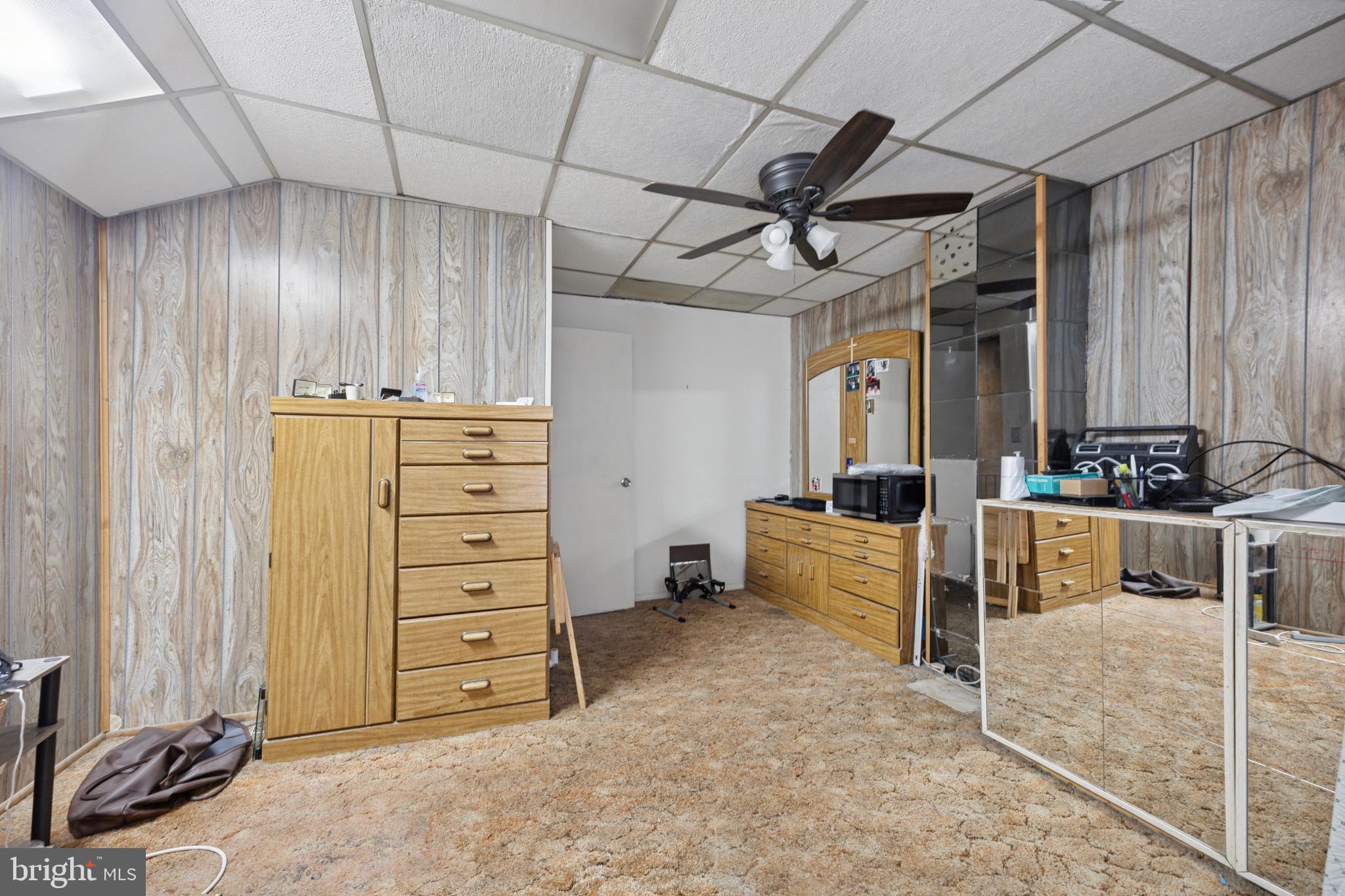 PHILADELPHIA - Residential