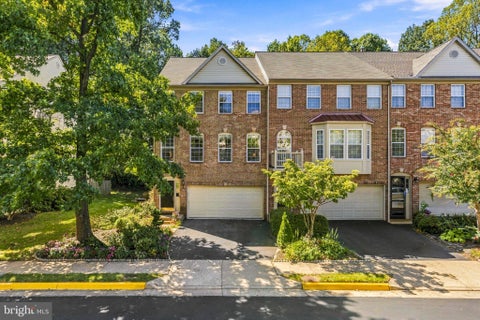 Photo of 4222 Trumbo Court, FAIRFAX, VA 22033 (MLS # VAFX2339292)