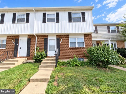 Townhouse For Sale - 473 Kenilworth Court<br/> GLEN BURNIE, MD 21061