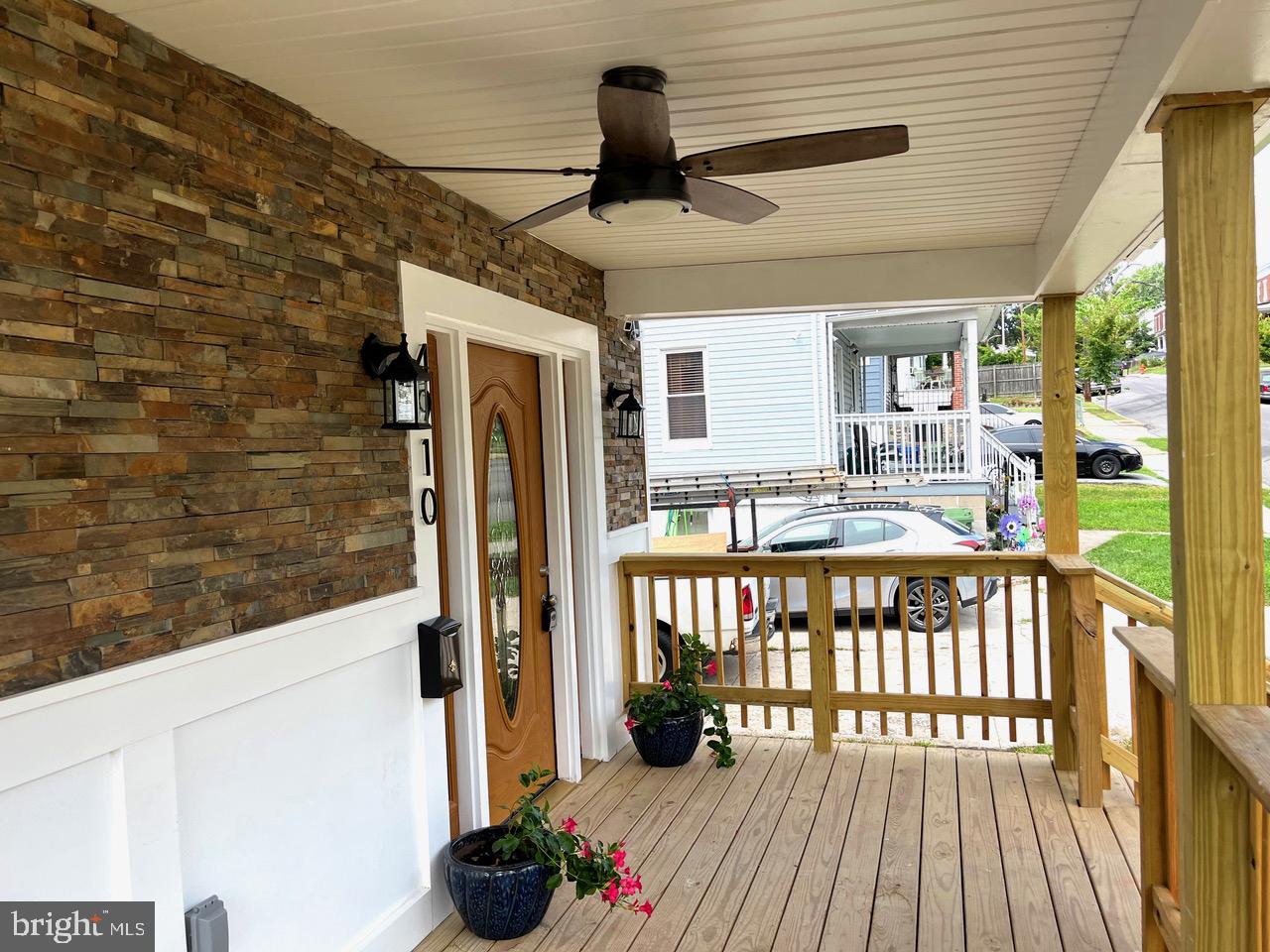 WINSTON GOVANS - Residential