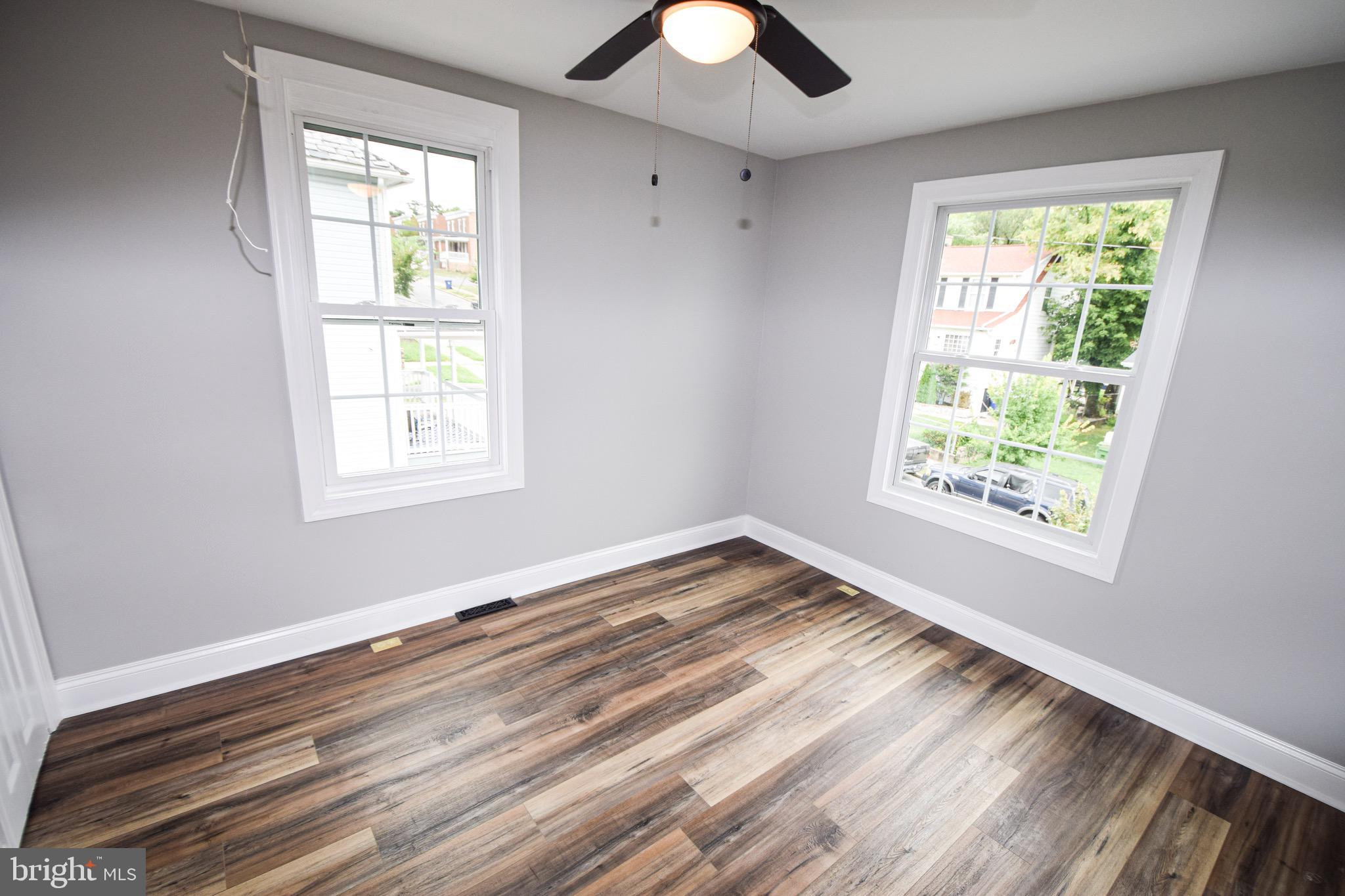 WINSTON GOVANS - Residential