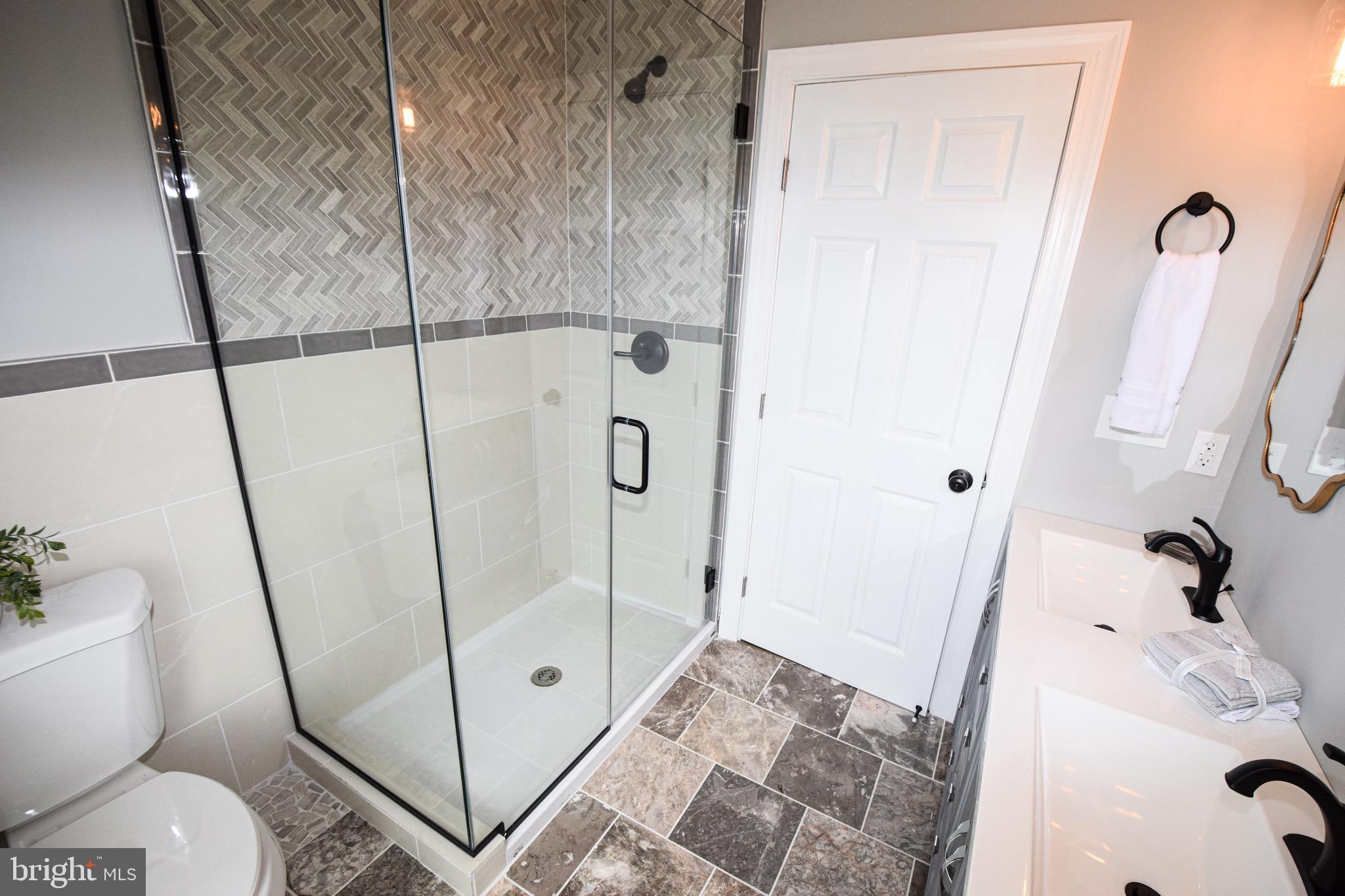 WINSTON GOVANS - Residential