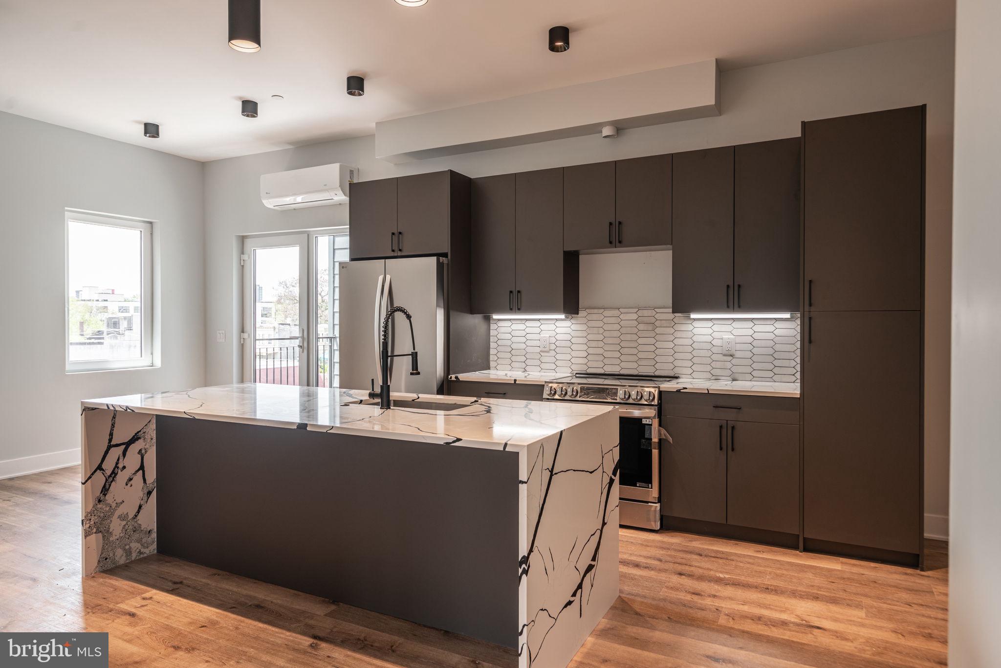 WEST KENSINGTON - Residential Lease