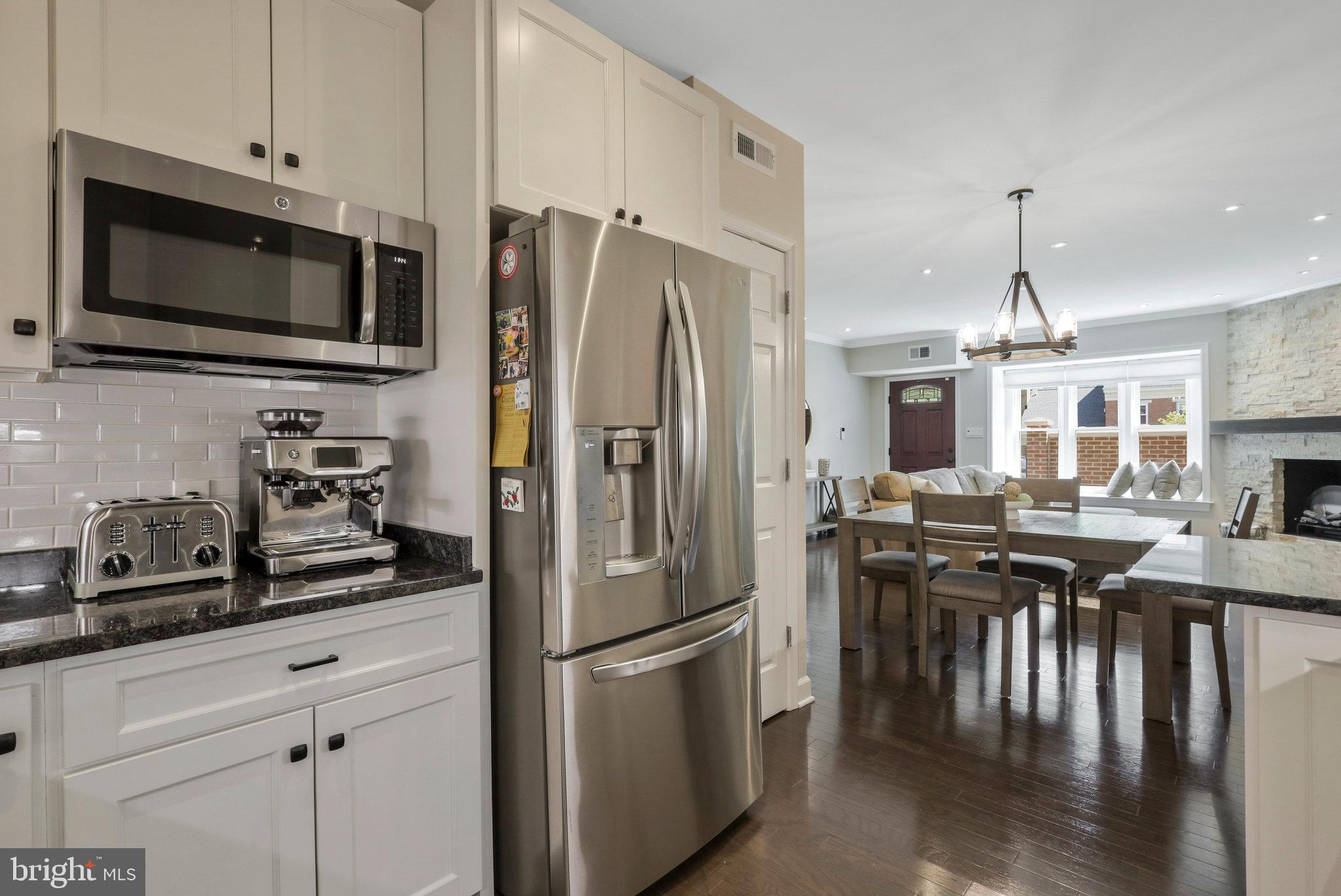 BARTON PLACE - Residential Lease