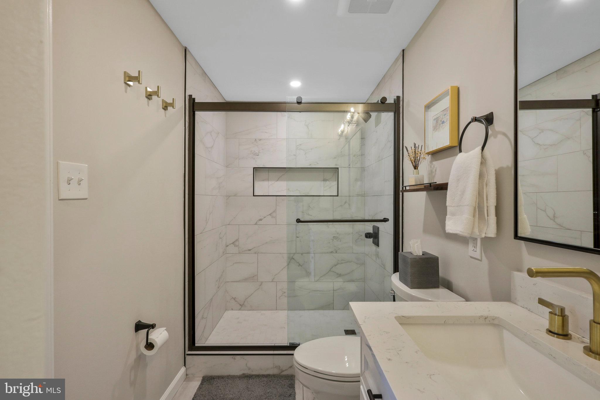 BARTON PLACE - Residential Lease