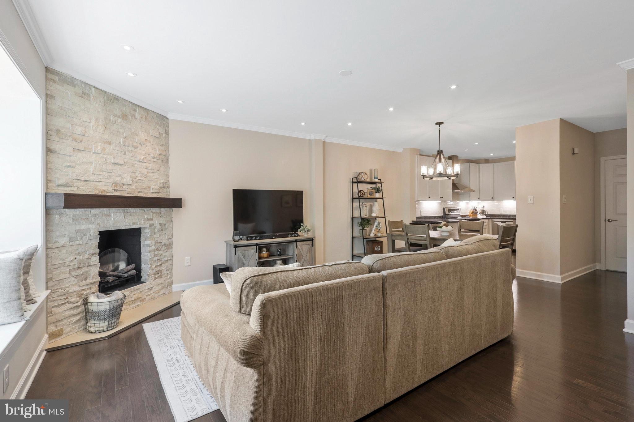 BARTON PLACE - Residential Lease